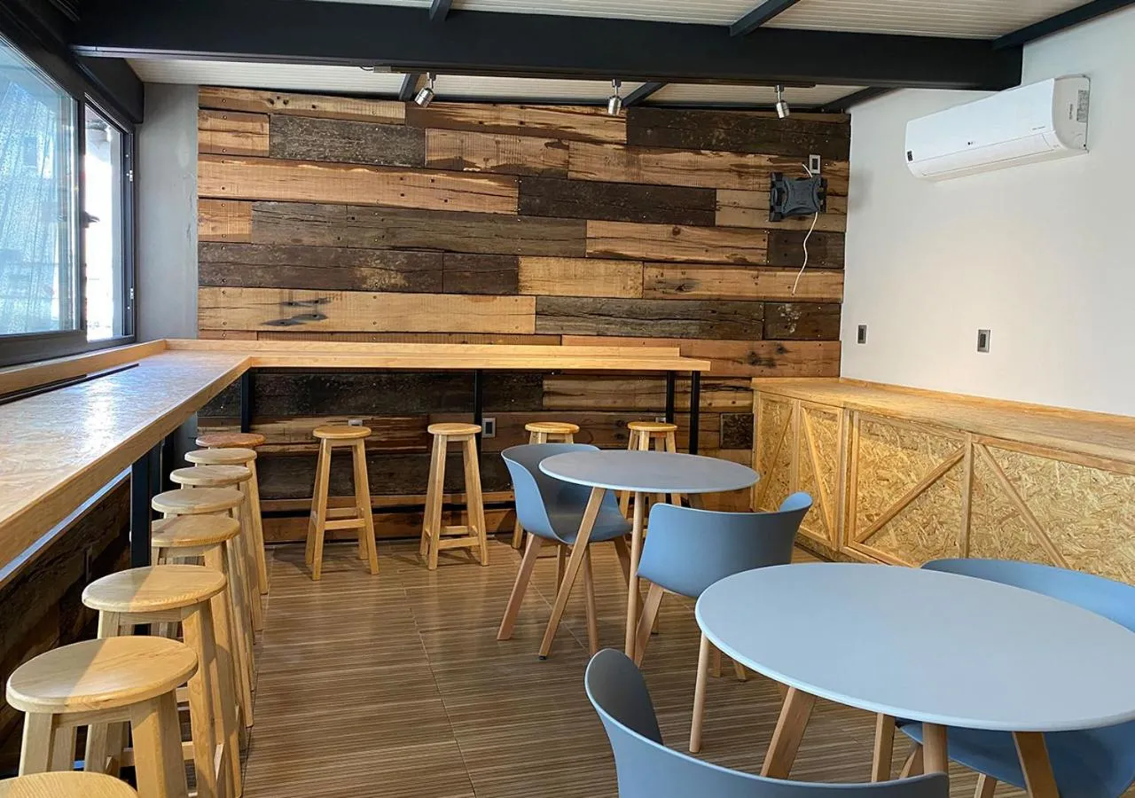 Lounge or bar in Hotel MX zócalo CDMX, Trademark Collection by Wyndham