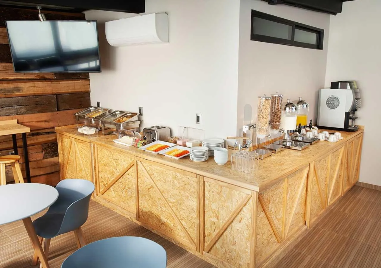 Kitchen or kitchenette in Hotel MX zócalo CDMX, Trademark Collection by Wyndham