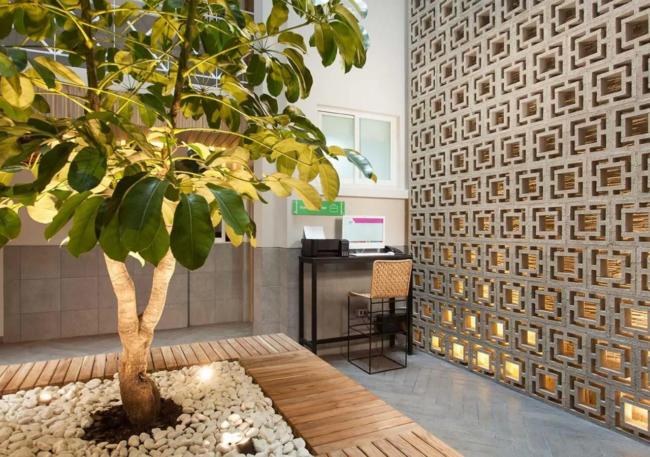 Seating area in Hotel MX zócalo CDMX, Trademark Collection by Wyndham