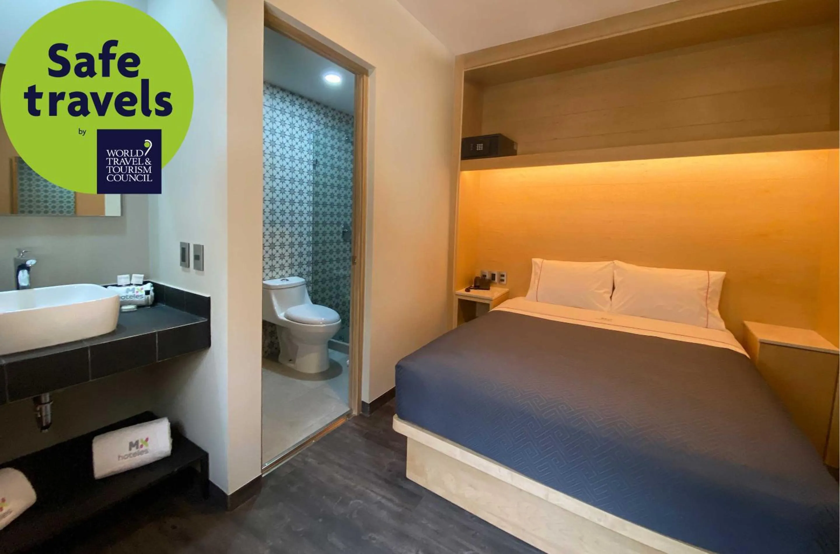 Photo of the whole room, Bed in Hotel MX zócalo CDMX, Trademark Collection by Wyndham