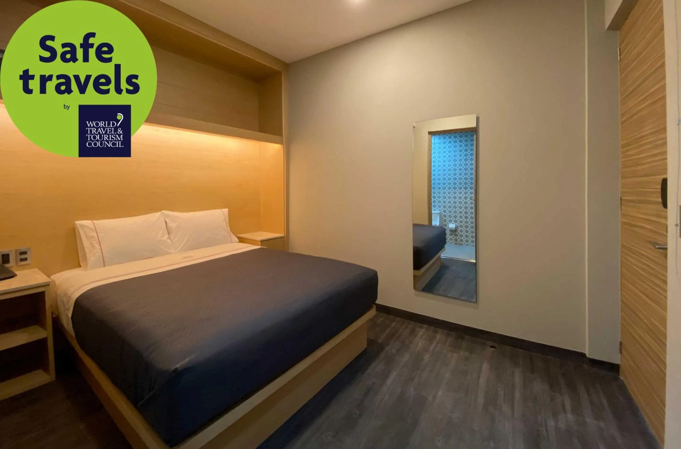 Photo of the whole room, Bed in Hotel MX zócalo CDMX, Trademark Collection by Wyndham