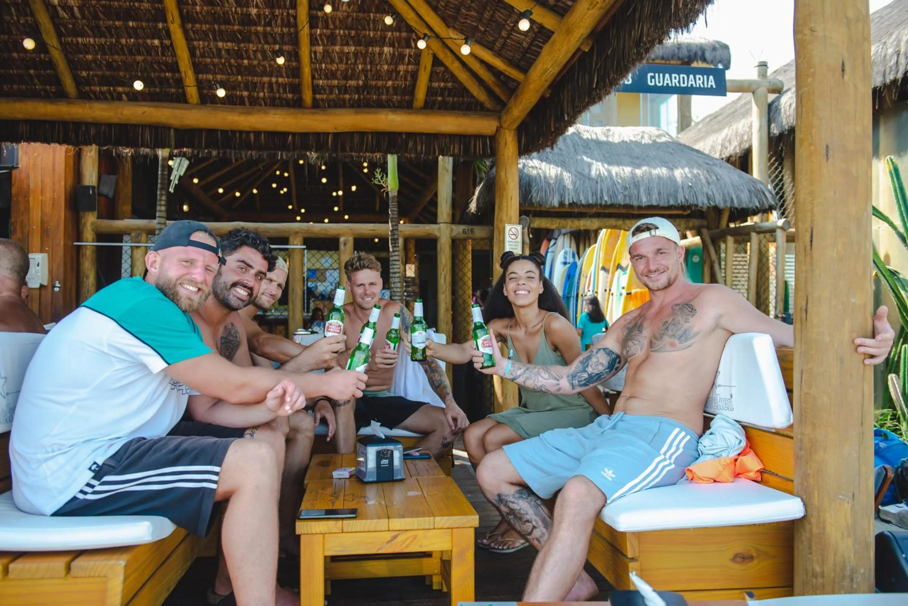 Lounge or bar in Longboard Paradise Surf Club