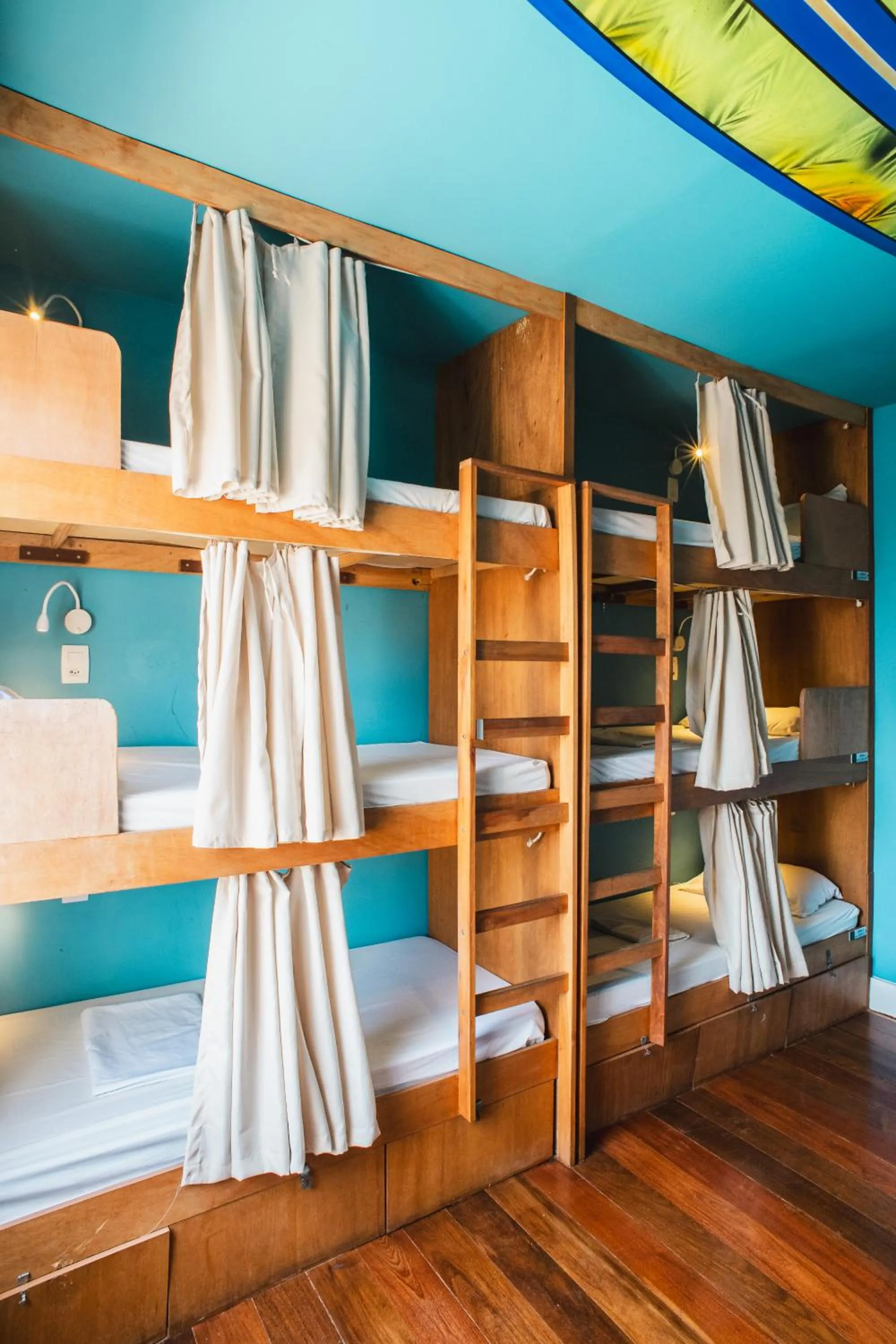 Bedroom, Bed in Longboard Paradise Surf Club