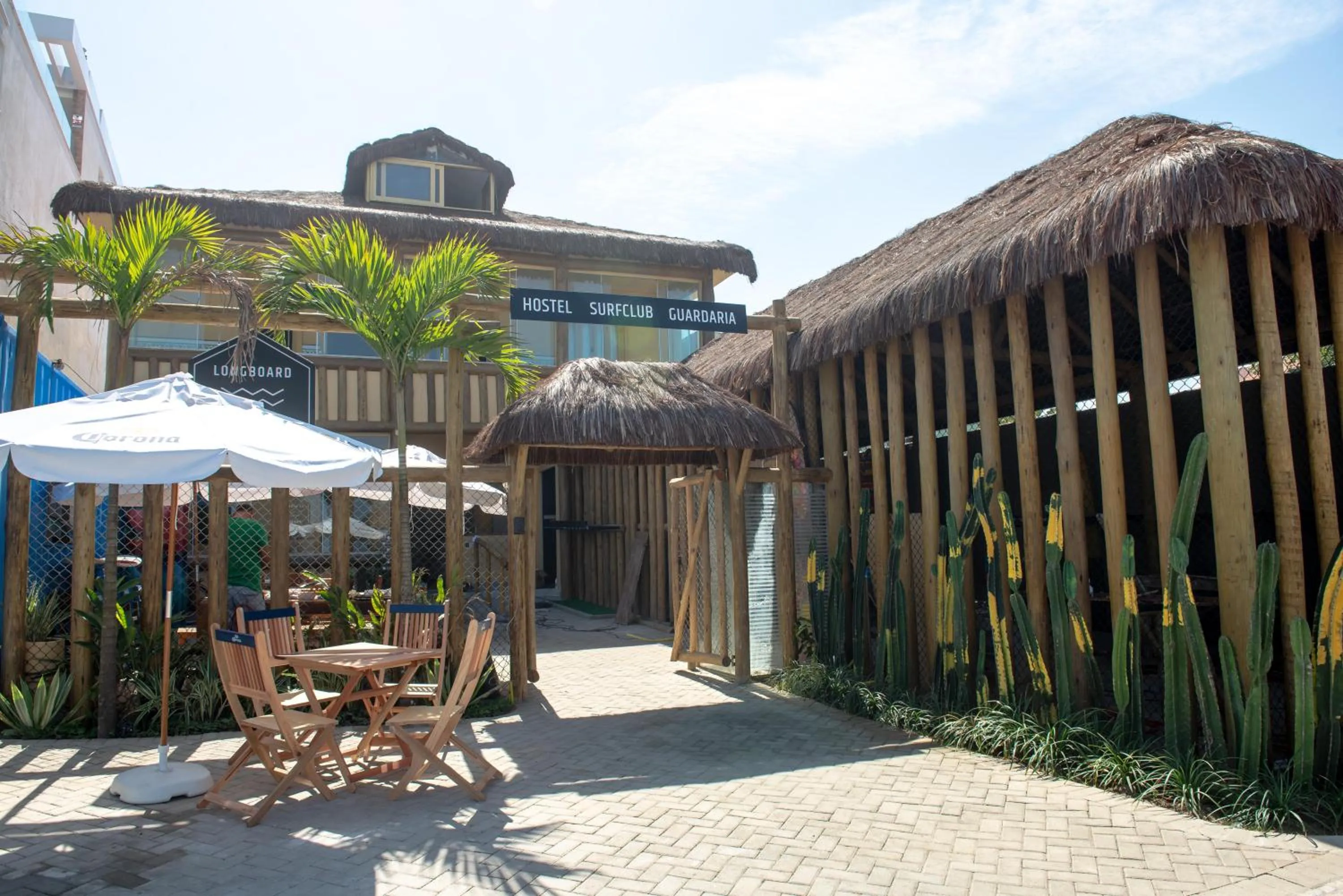 Property building in Longboard Paradise Surf Club