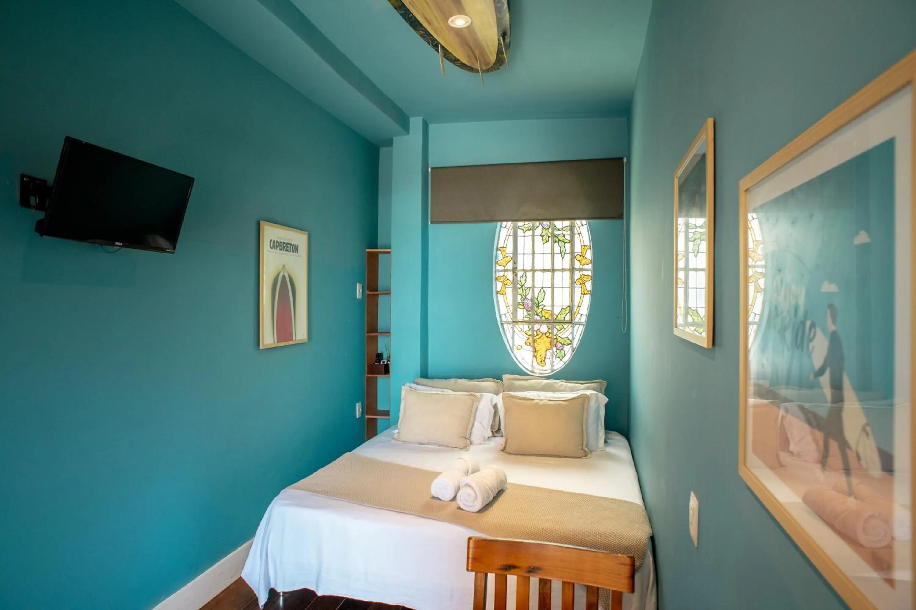 Bedroom, Bed in Longboard Paradise Surf Club