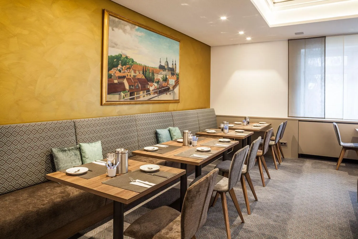 Restaurant/places to eat in Hotel am Dom