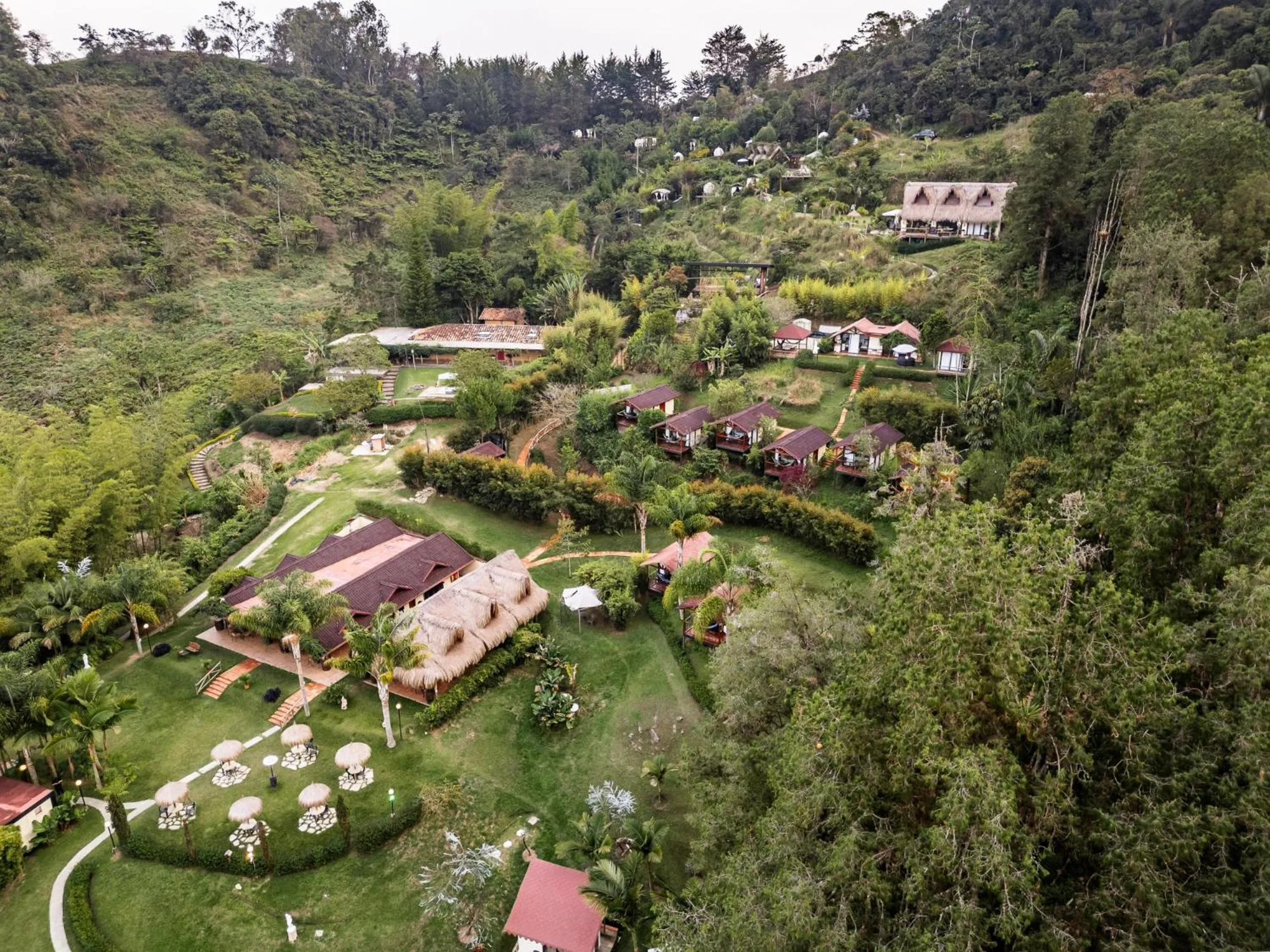 Pietrasanta hotel campestre frente a la represa del Peñol y Guatape