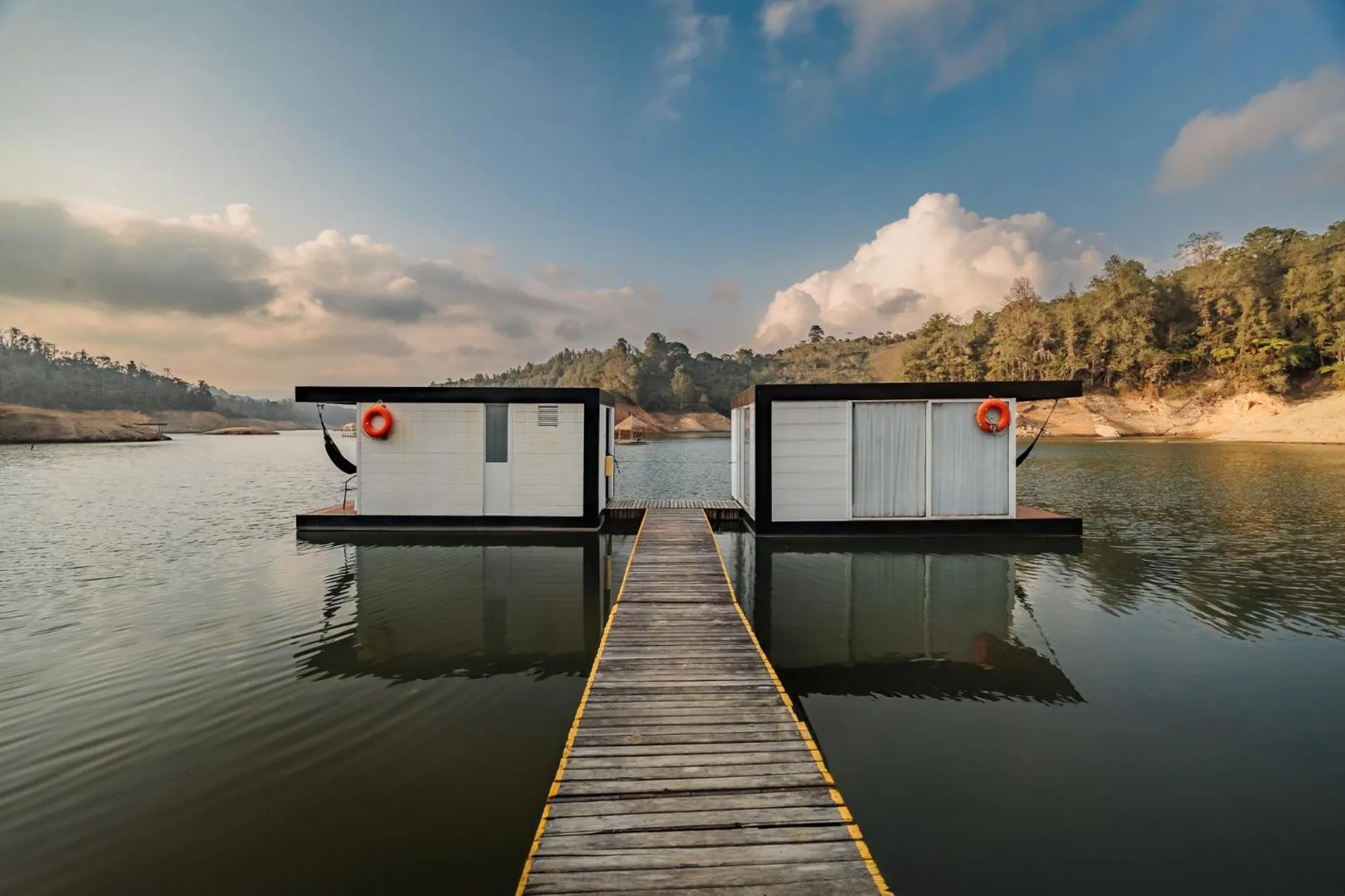 Pietrasanta hotel campestre frente a la represa del Peñol y Guatape