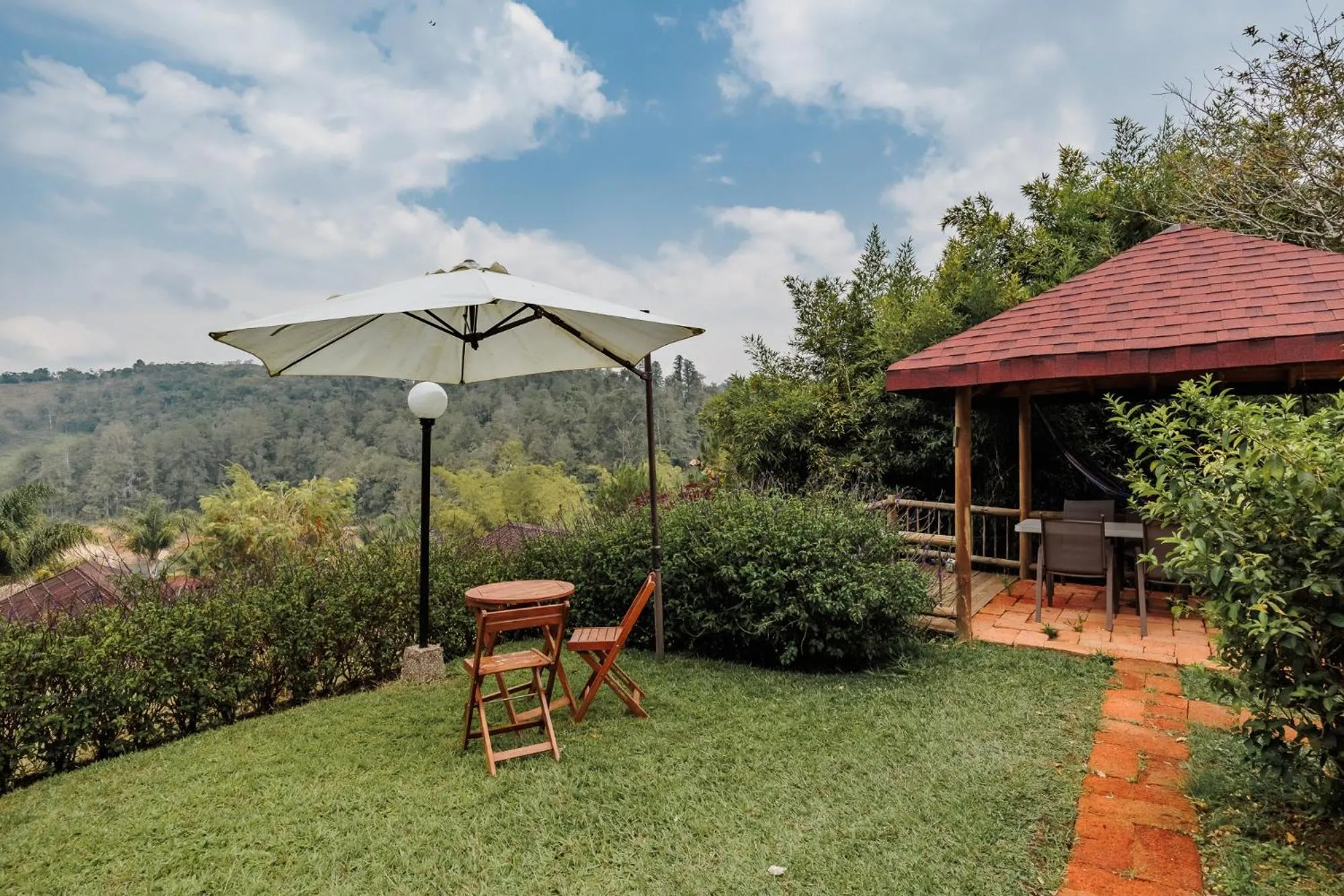 Pietrasanta hotel campestre frente a la represa del Peñol y Guatape