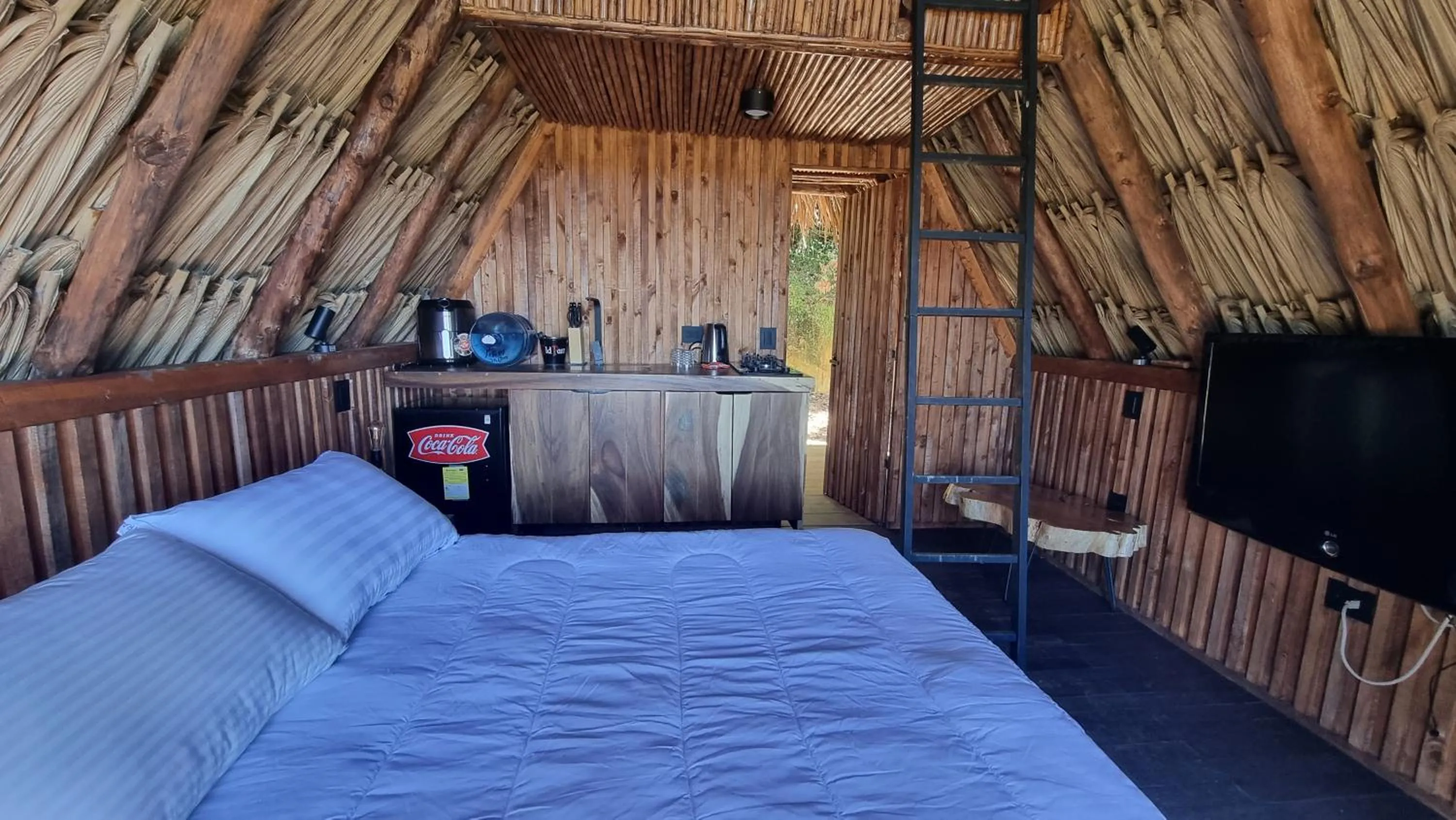 Bed in Pietrasanta hotel campestre frente a la represa del Peñol y Guatape