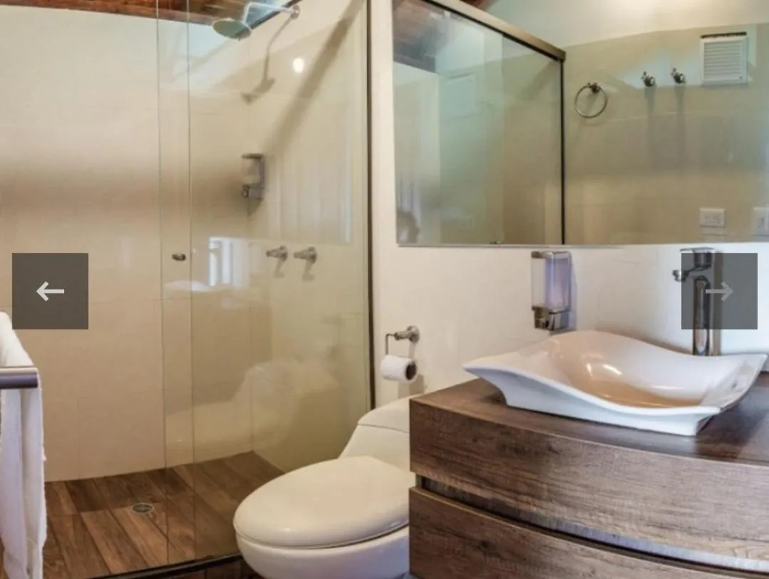 Pietrasanta hotel campestre frente a la represa del Peñol y Guatape