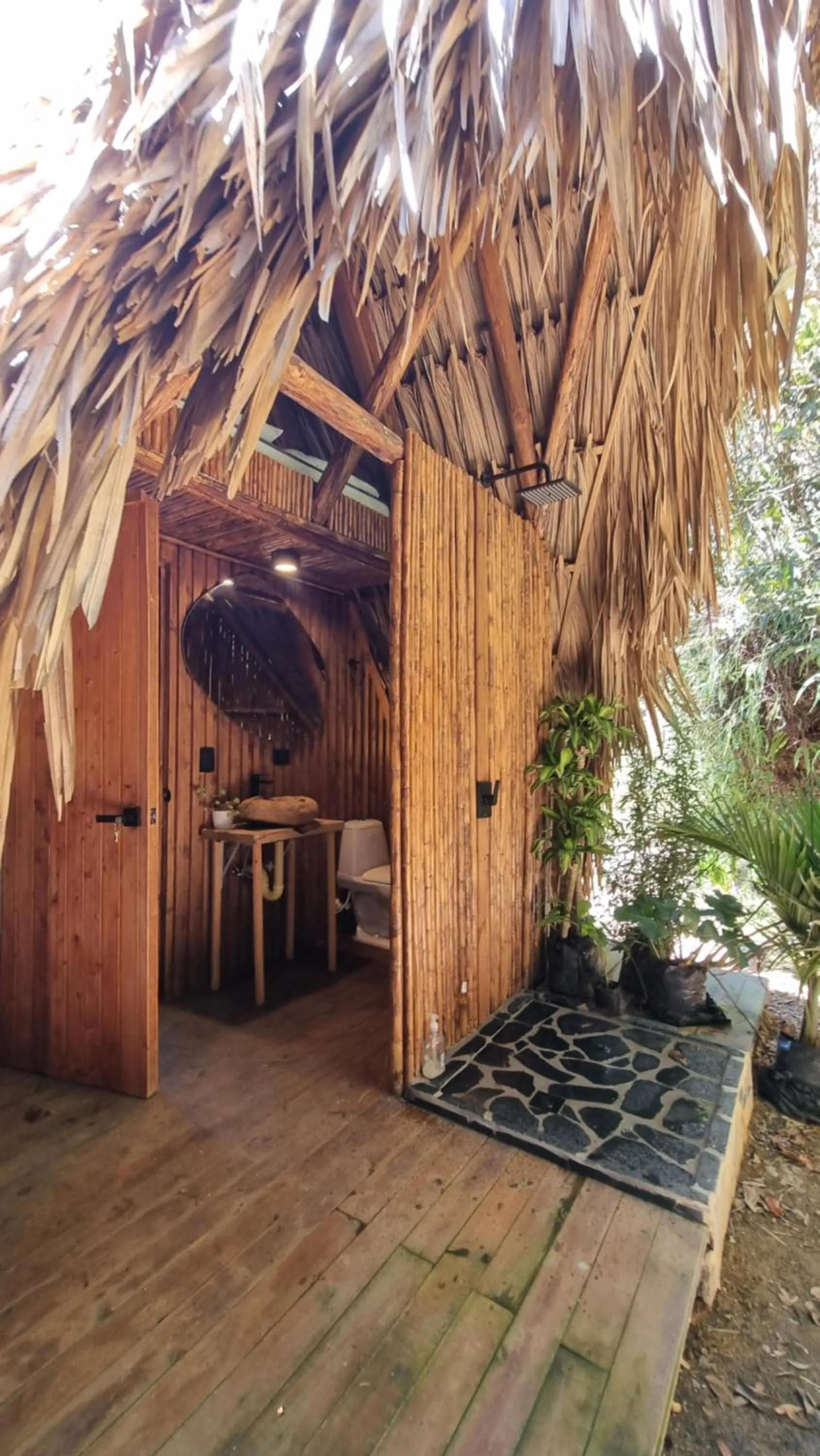 Pietrasanta hotel campestre frente a la represa del Peñol y Guatape