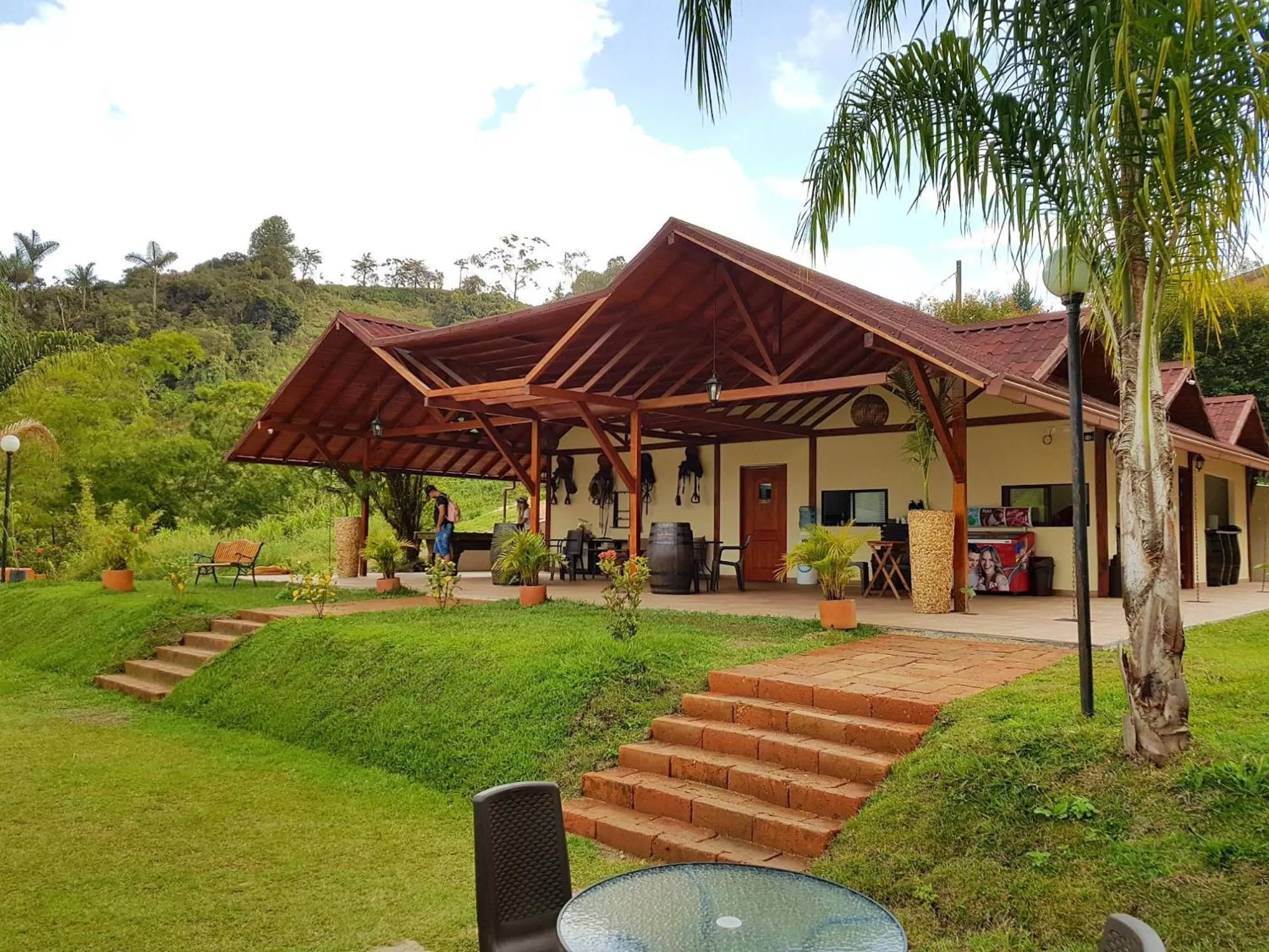 Pietrasanta hotel campestre frente a la represa del Peñol y Guatape