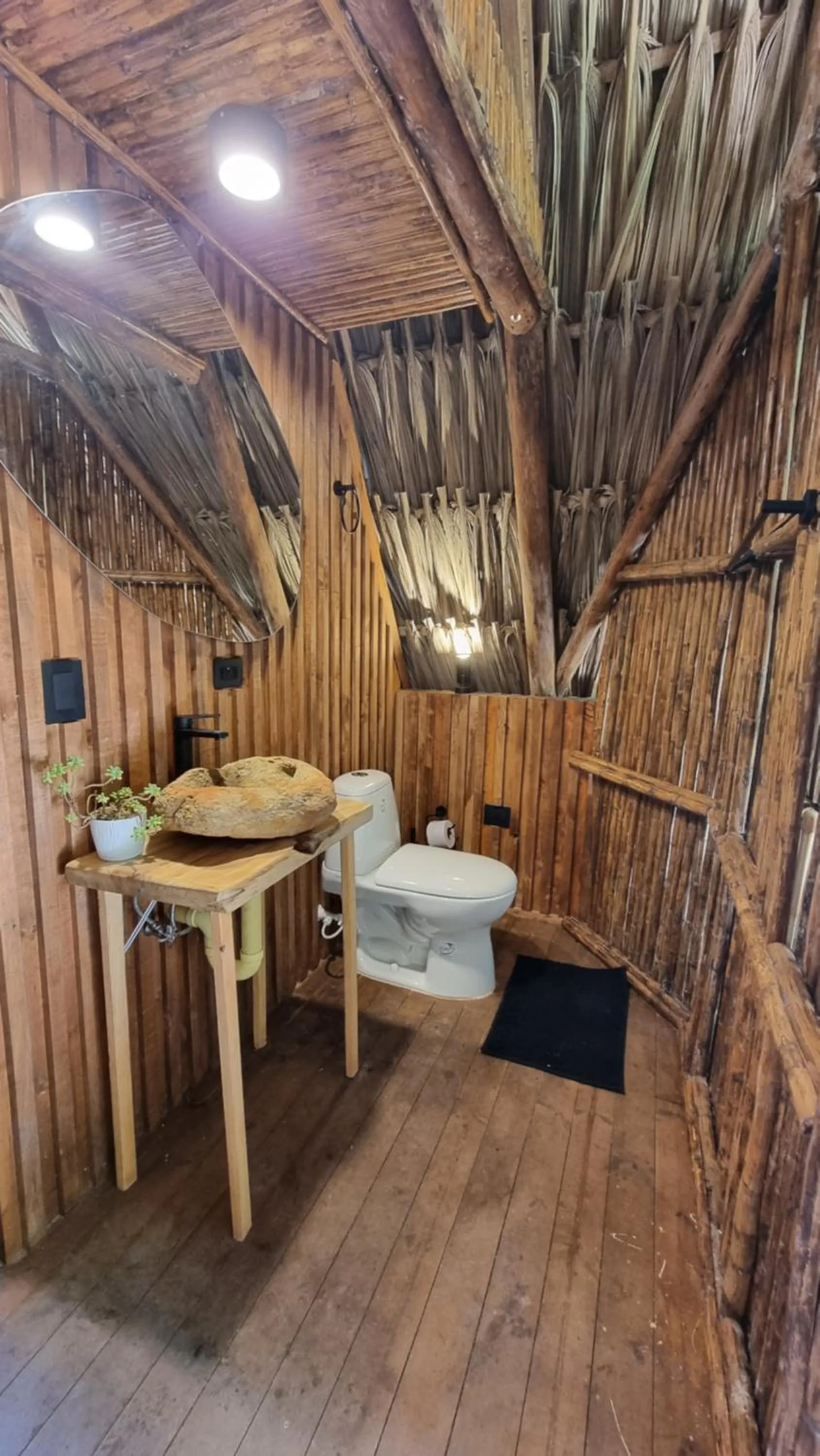 Pietrasanta hotel campestre frente a la represa del Peñol y Guatape