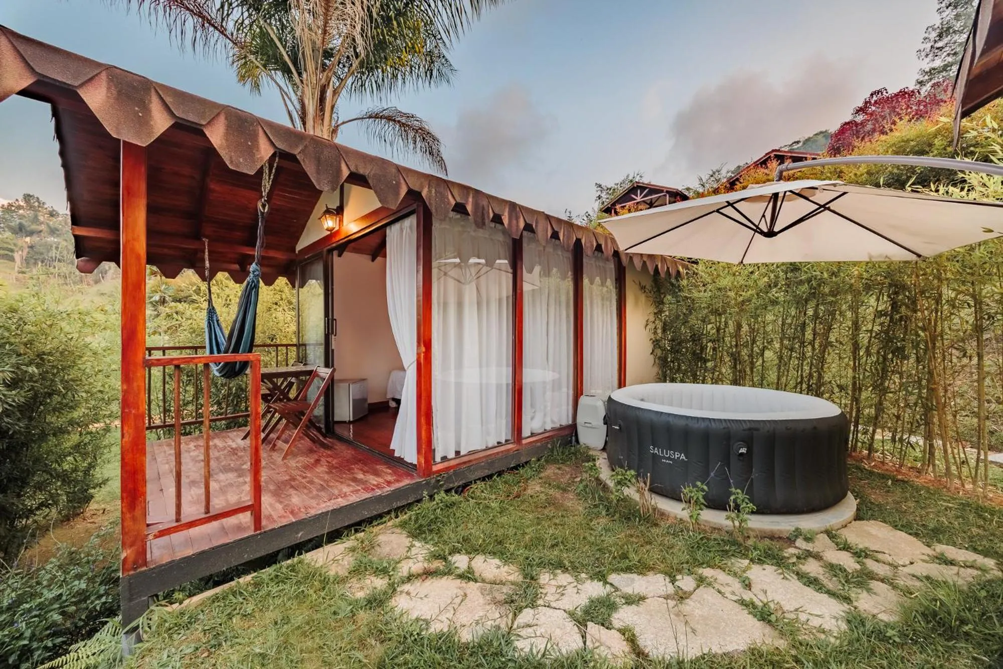 Pietrasanta hotel campestre frente a la represa del Peñol y Guatape