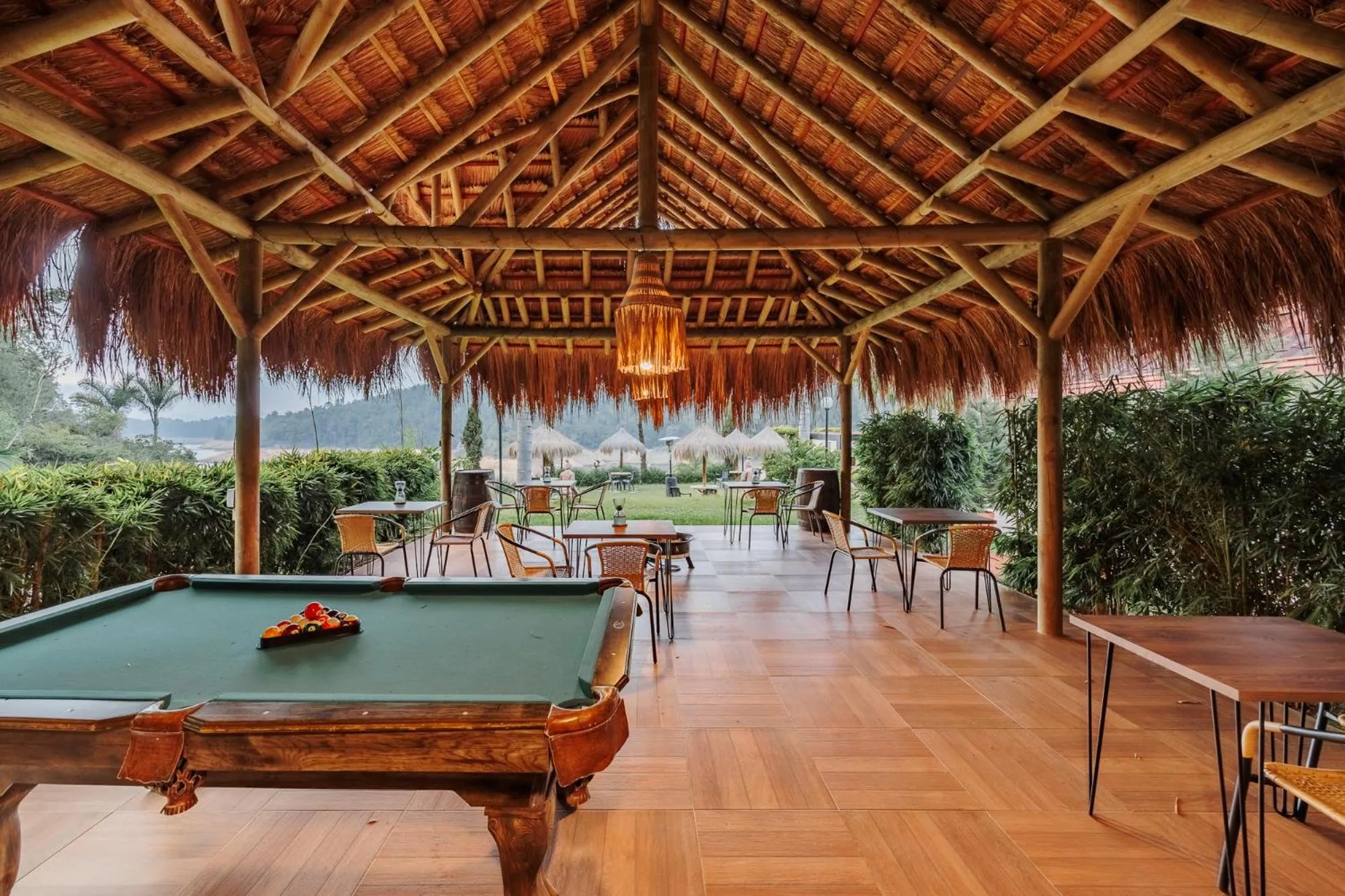 Pietrasanta hotel campestre frente a la represa del Peñol y Guatape