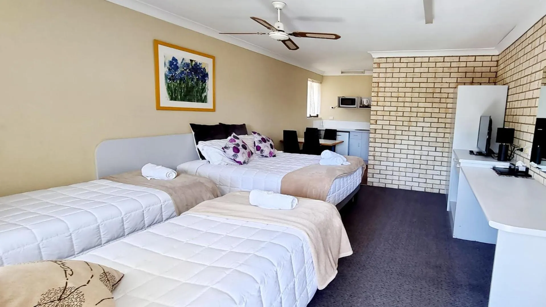 Bed in Ocean Parade Motel