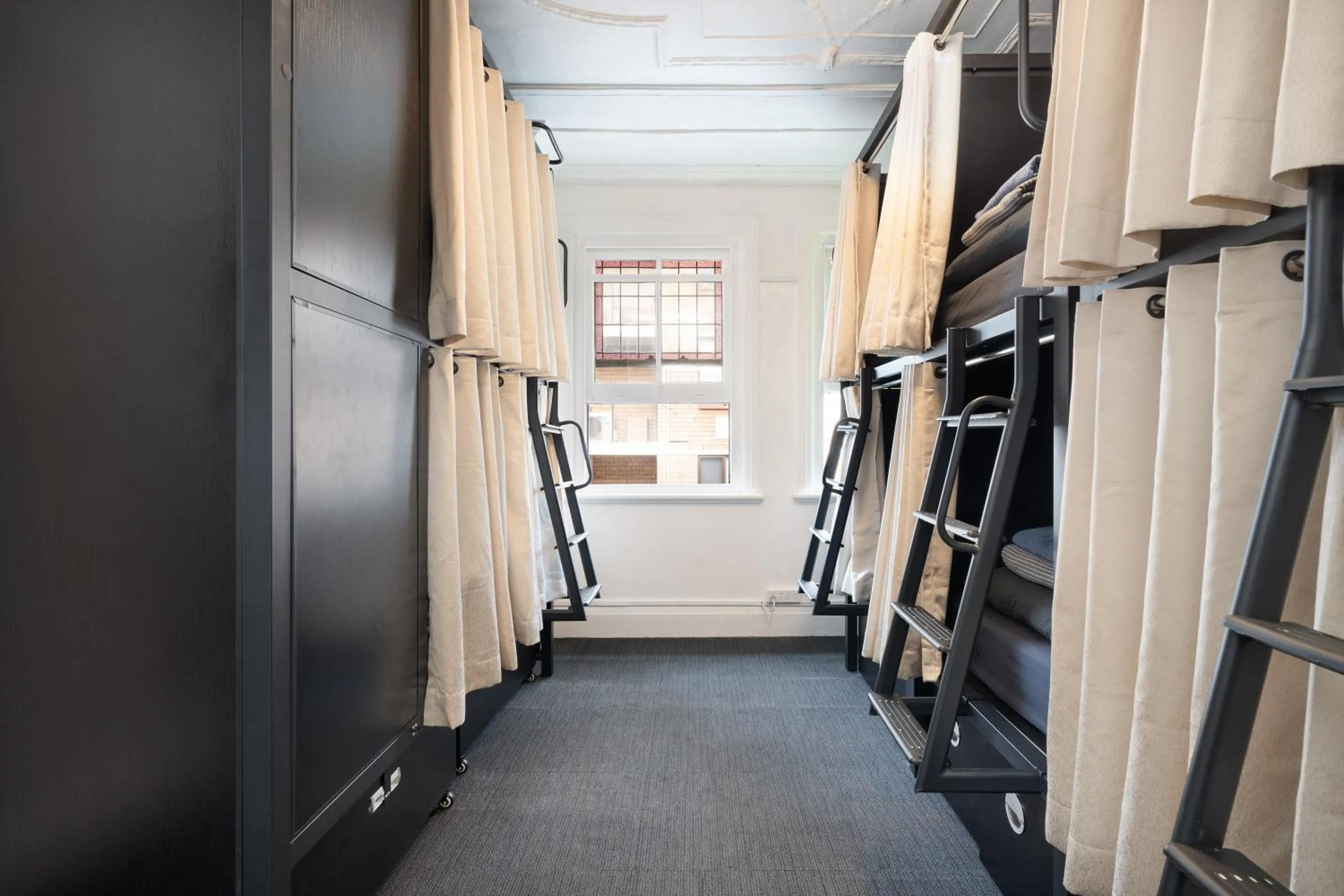 bunk bed in Tequila Sunrise Potts Point