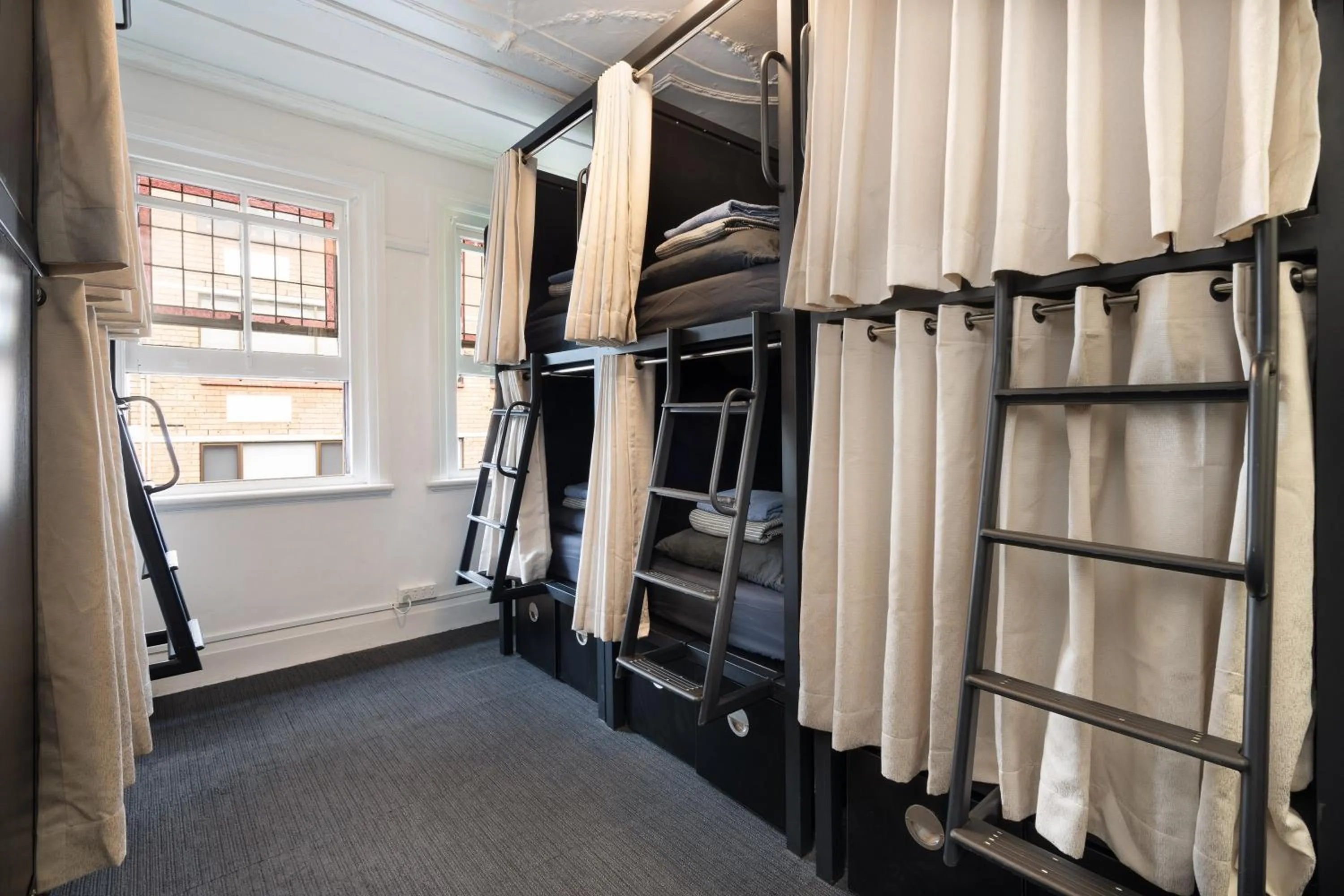 bunk bed in Tequila Sunrise Potts Point