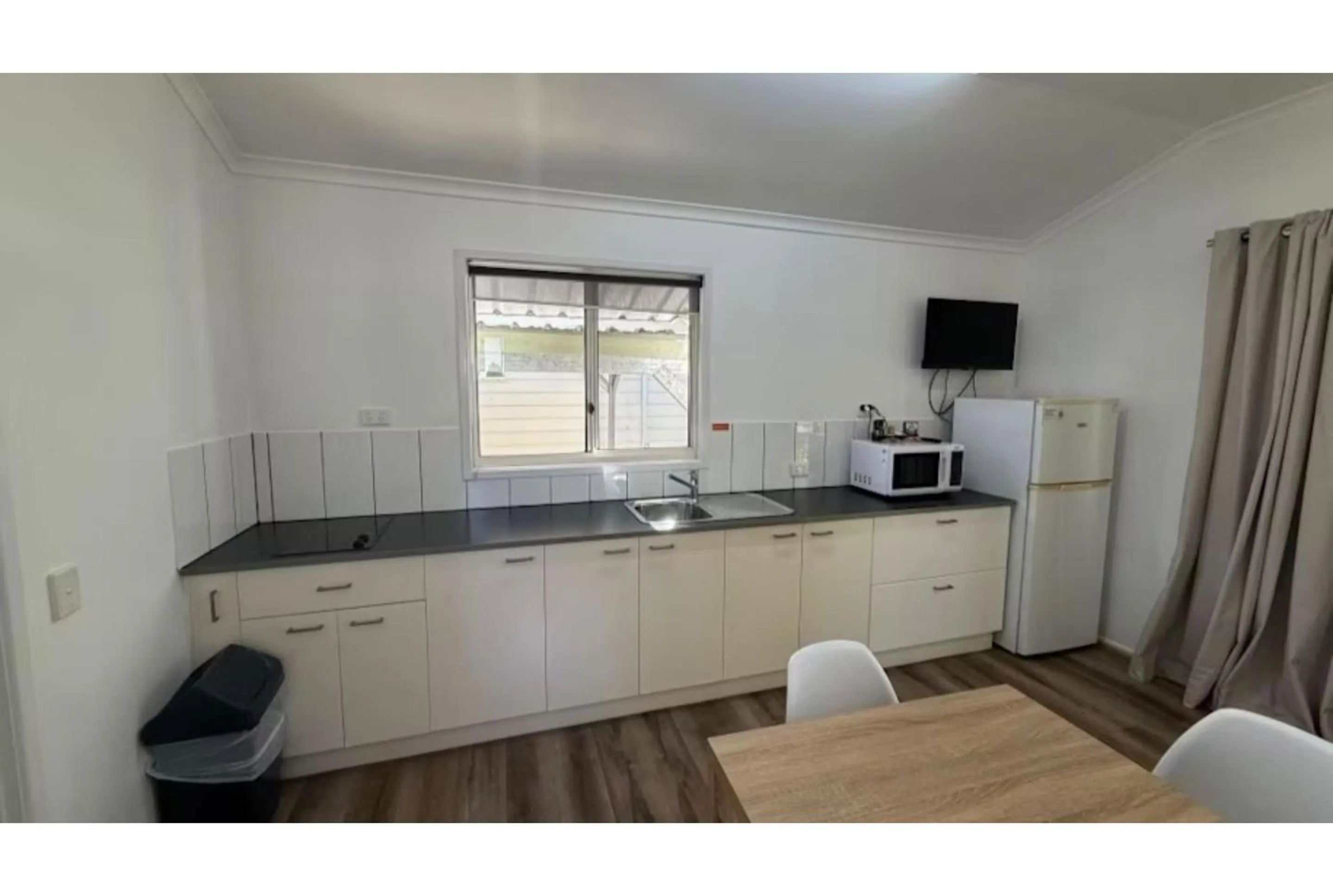 Kitchen or kitchenette in Discovery Parks - Tannum Sands