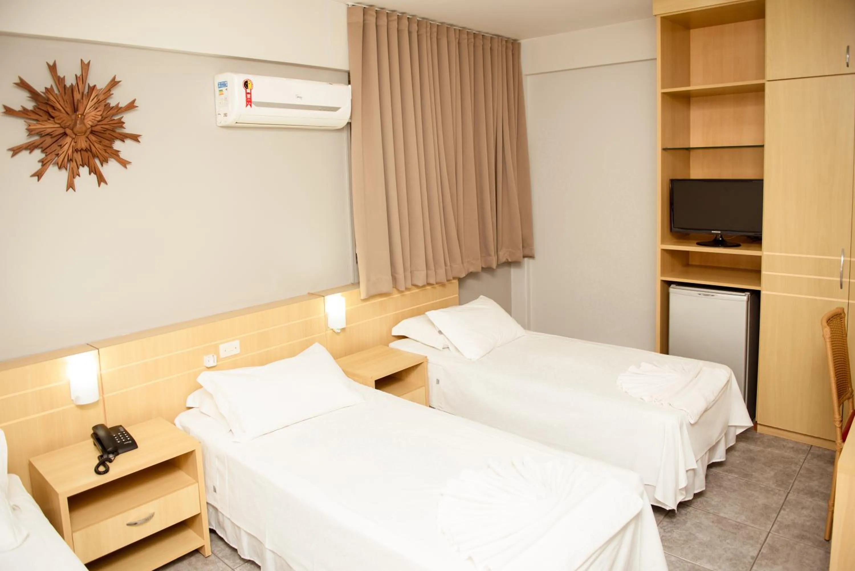 Bed in River Palace Hotel