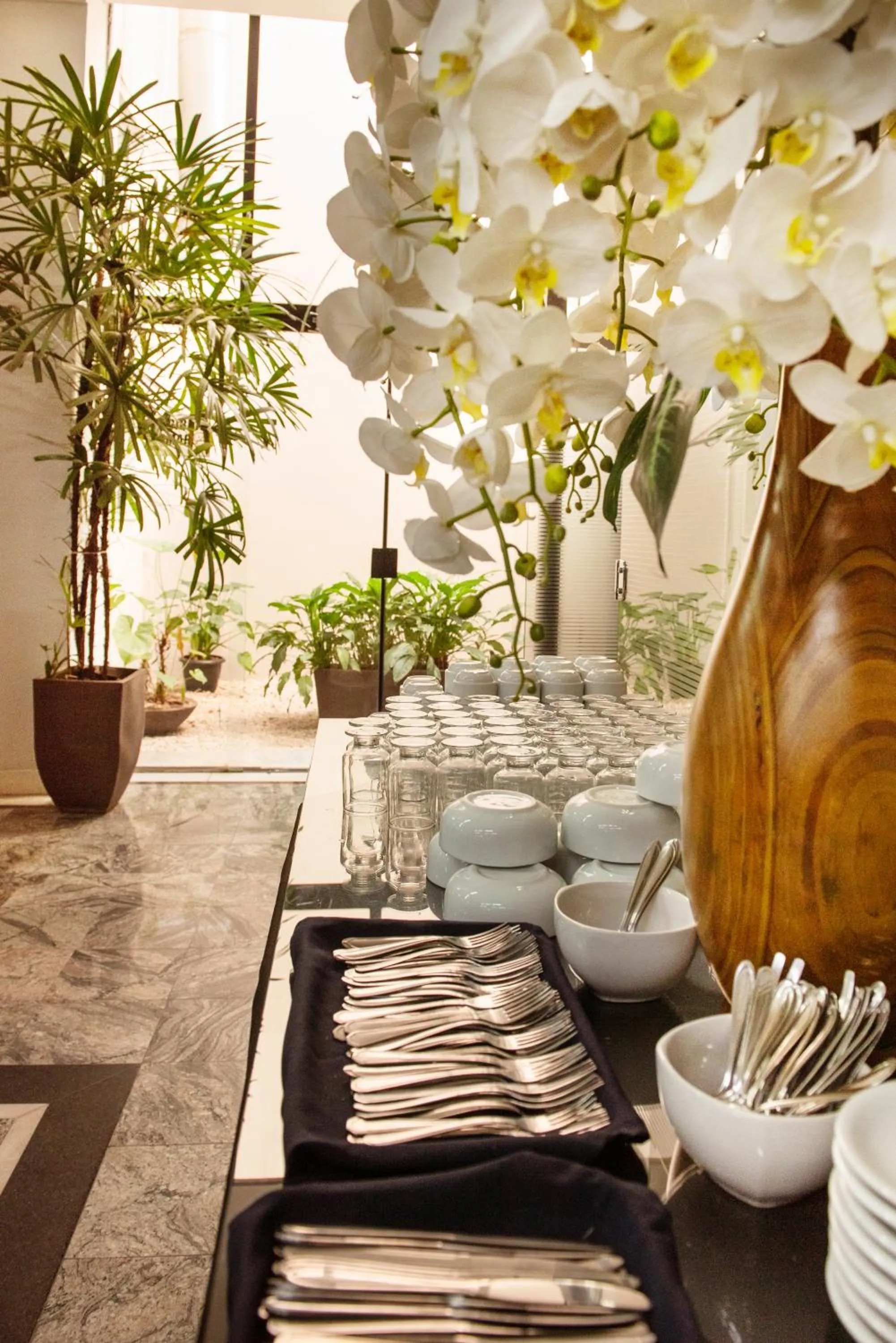 Breakfast in River Palace Hotel