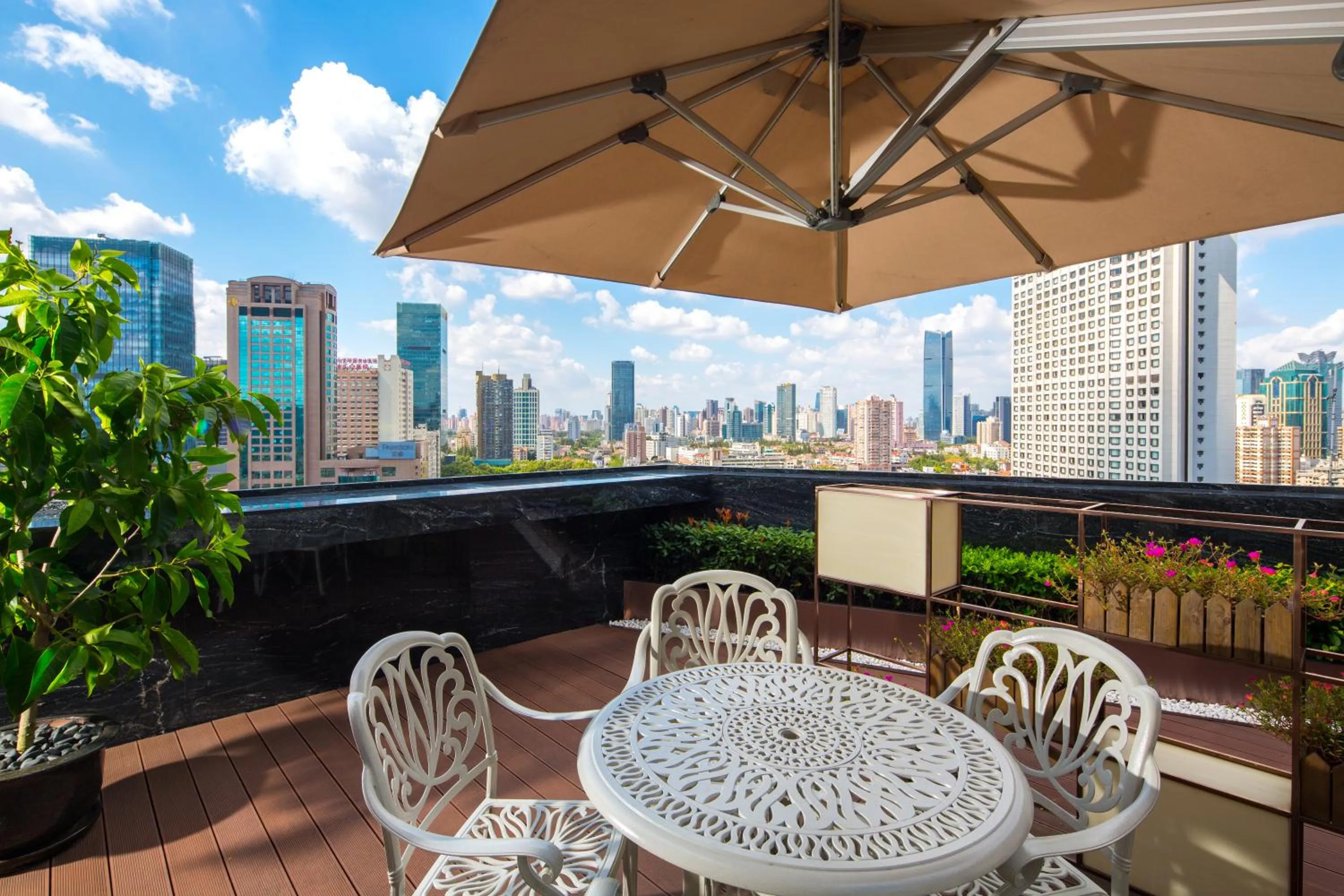 Balcony/Terrace in Jin Jiang Hotel Shanghai - historical hotel in the city-center of Huaihai shopping area and convenient access to metro lines