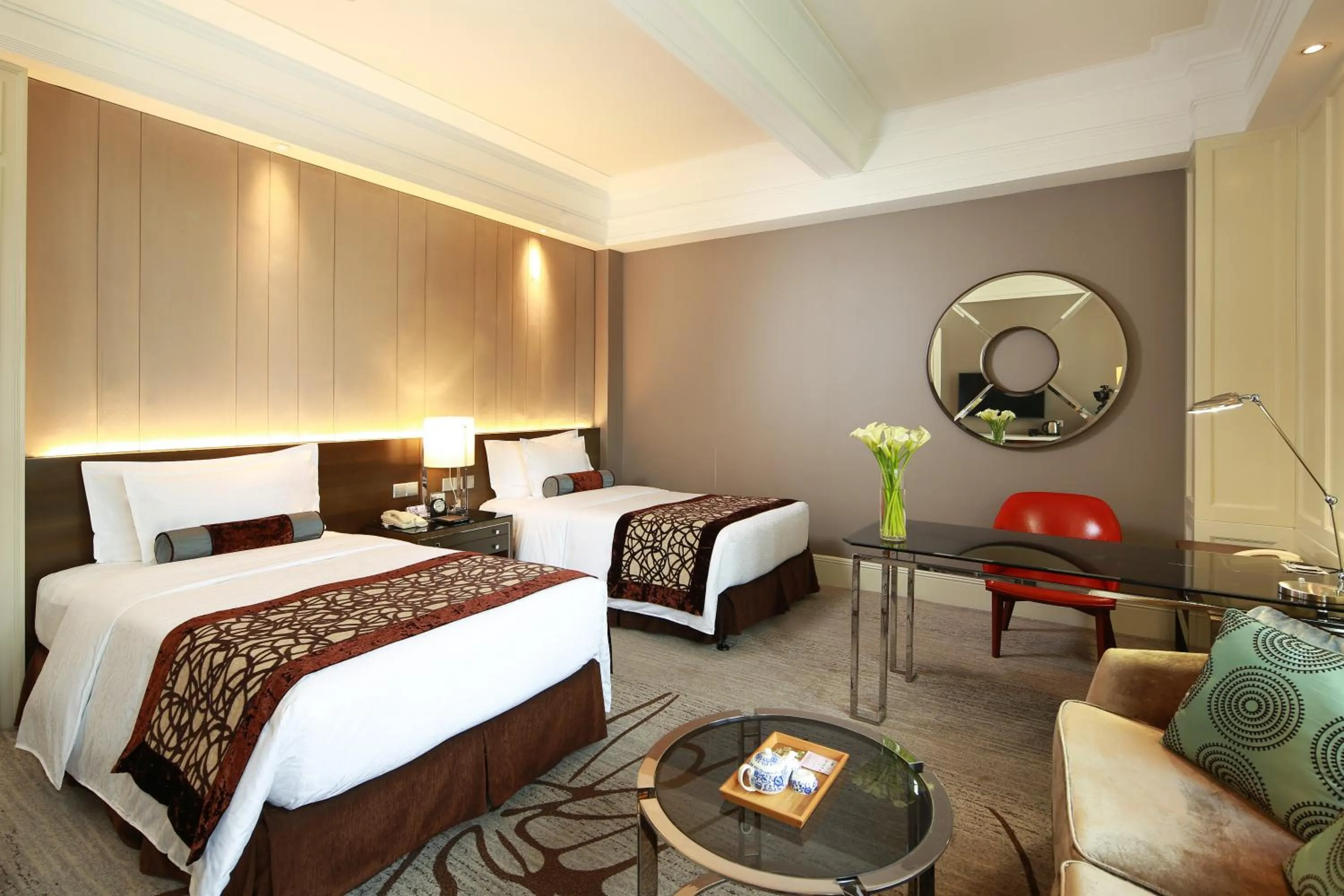 Photo of the whole room, Bed in Jin Jiang Hotel Shanghai - historical hotel in the city-center of Huaihai shopping area and convenient access to metro lines