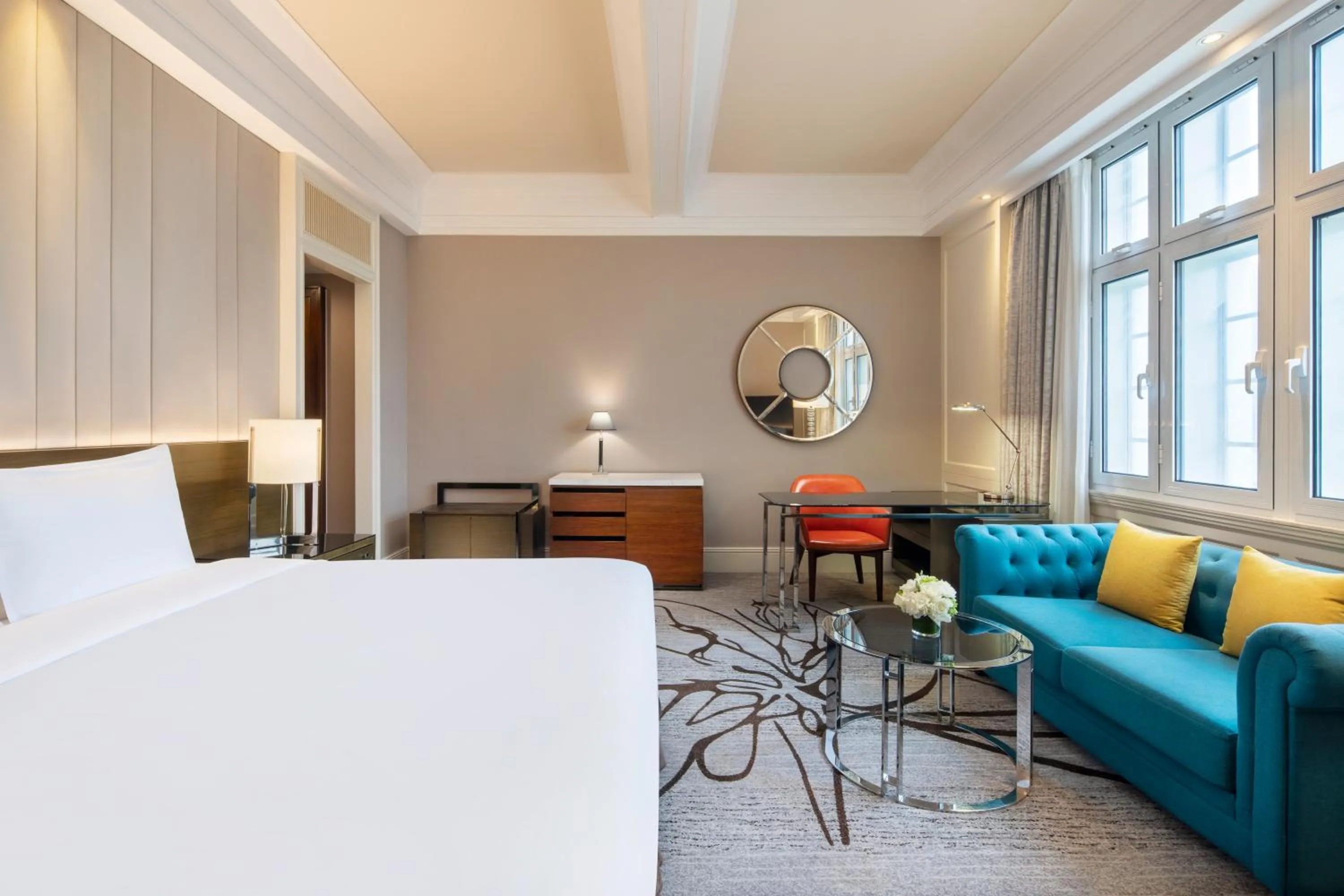 Photo of the whole room, Bed in Jin Jiang Hotel Shanghai - historical hotel in the city-center of Huaihai shopping area and convenient access to metro lines