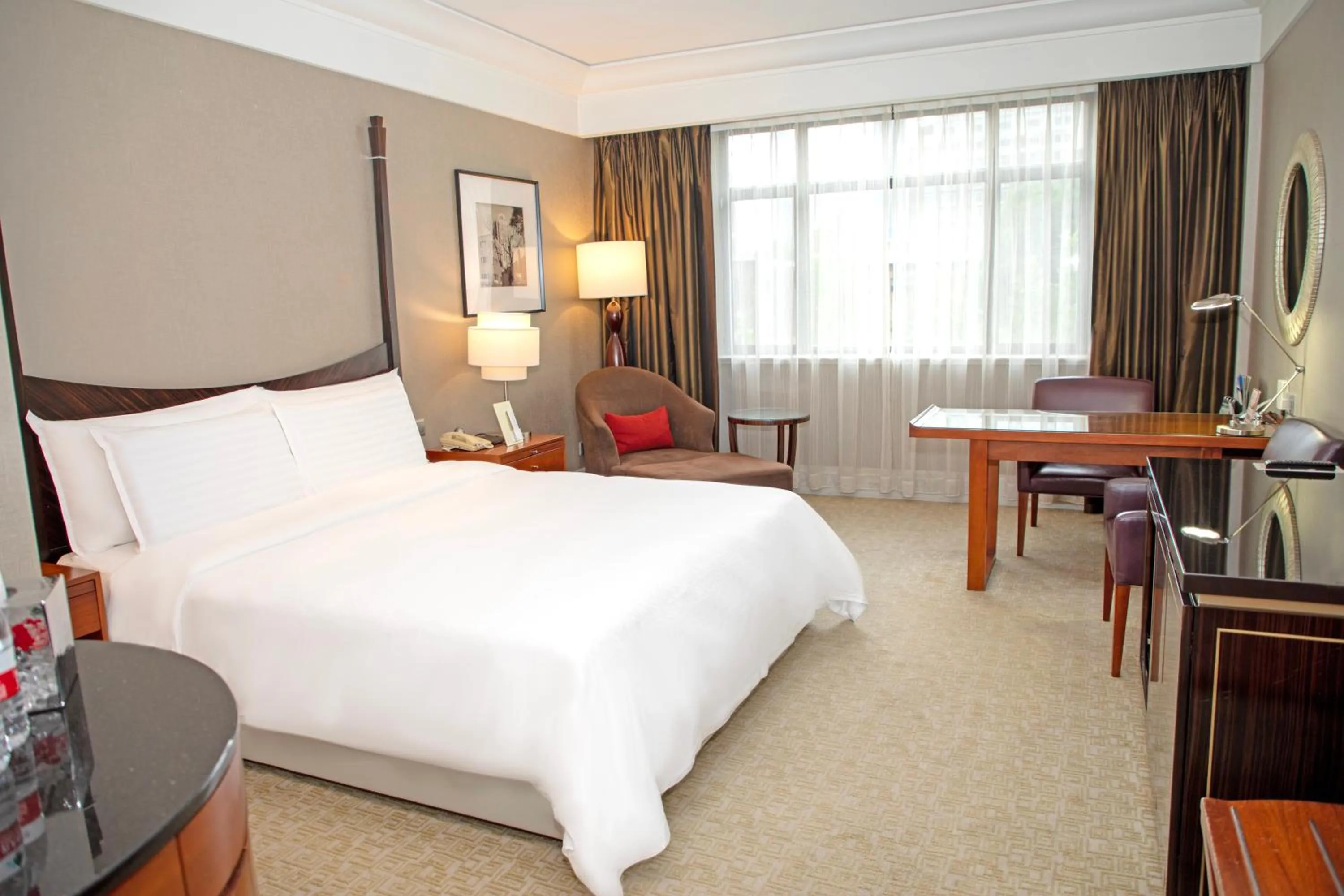 Photo of the whole room, Bed in Jin Jiang Hotel Shanghai - historical hotel in the city-center of Huaihai shopping area and convenient access to metro lines