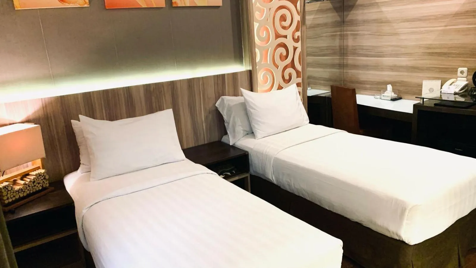 Bed in Oxville Hotel