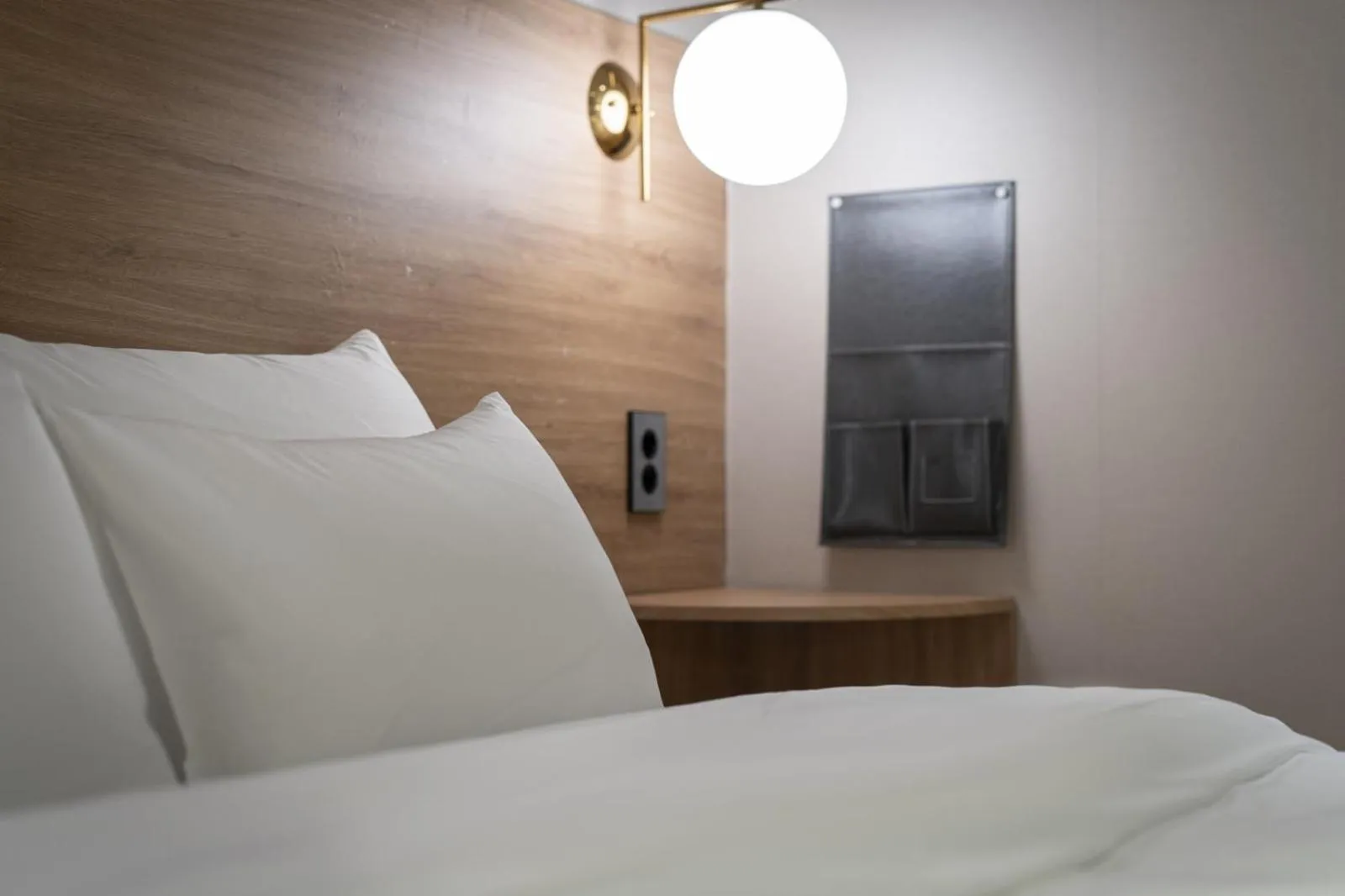 Bed in Goyo37 Hotel Osan by Aank