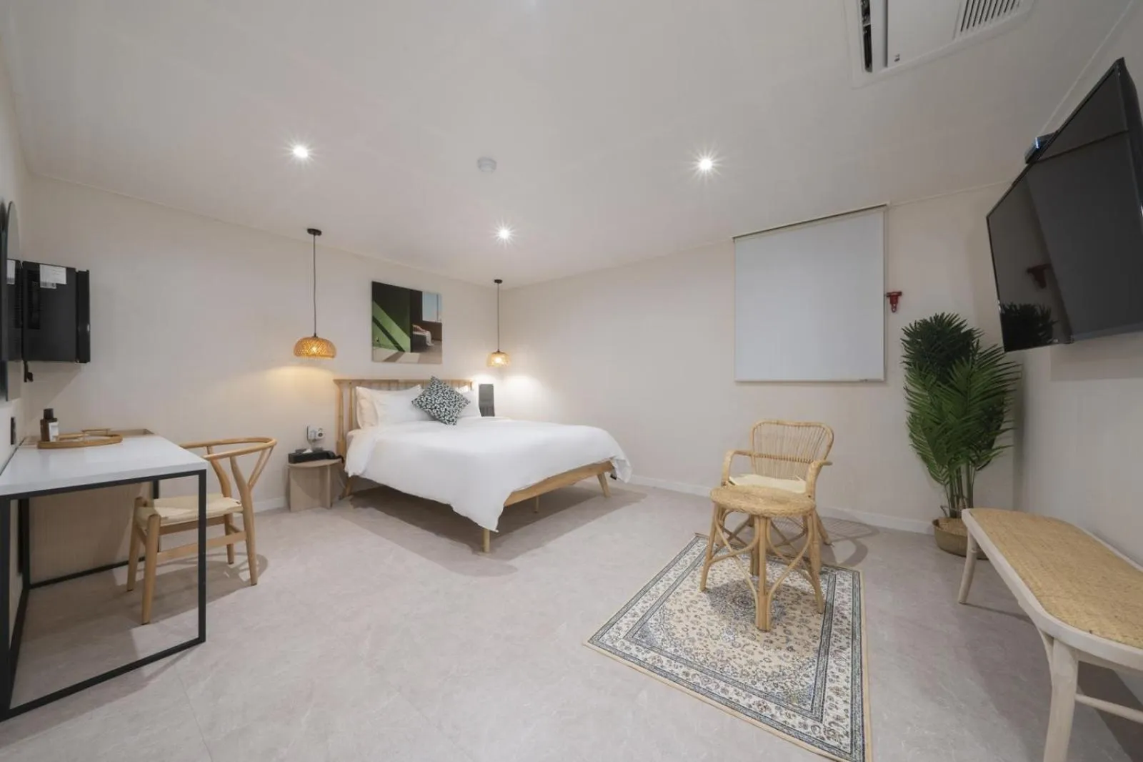 Bed in Goyo37 Hotel Osan by Aank