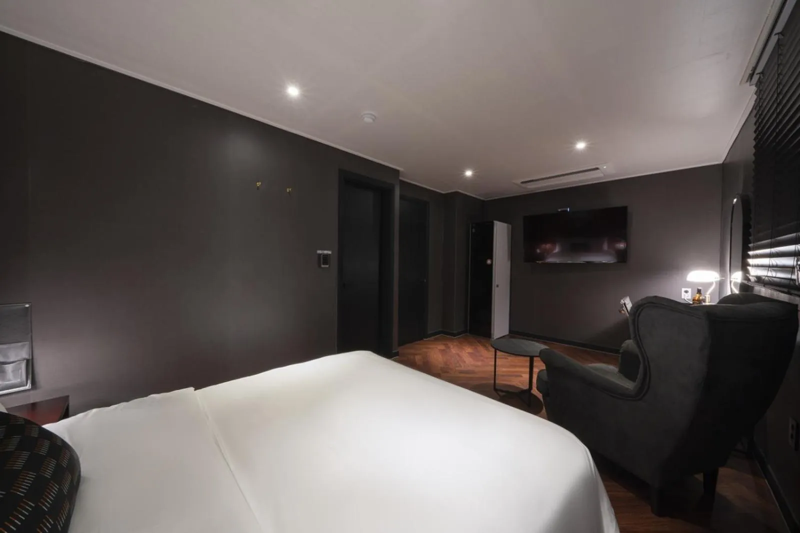 Bed in Goyo37 Hotel Osan by Aank