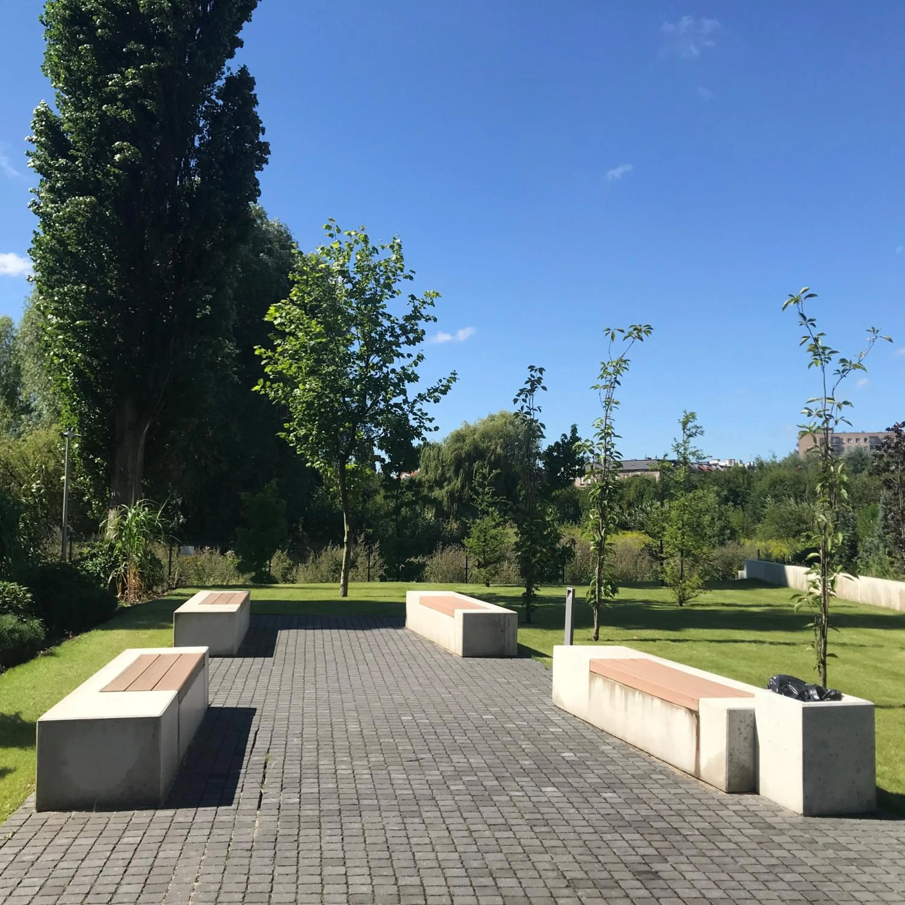 Baltic Riviera Apartments - Garden Sanctuary Retreat