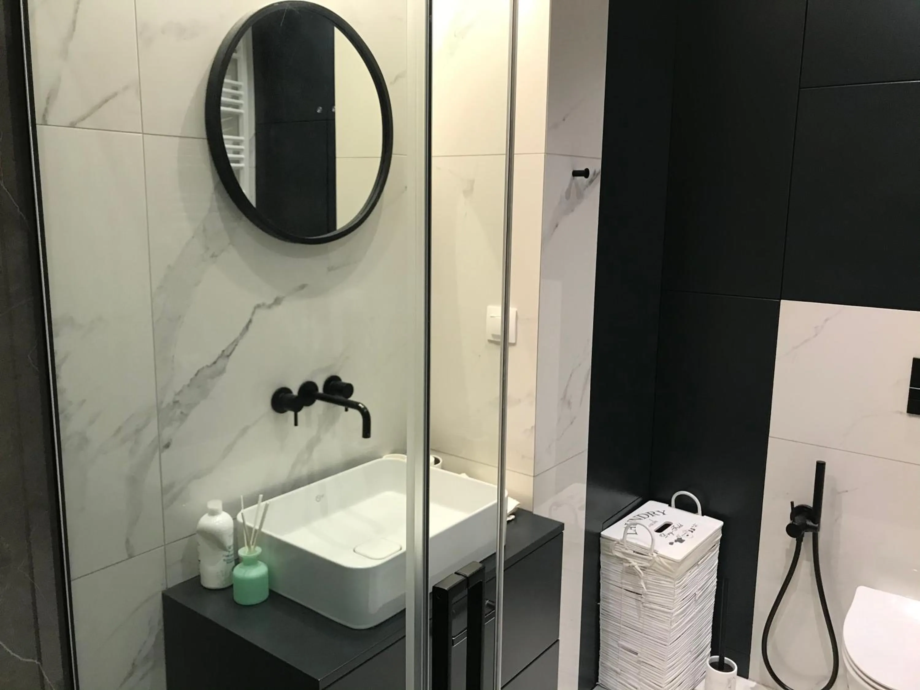 Baltic Riviera Apartments - Garden Sanctuary Retreat