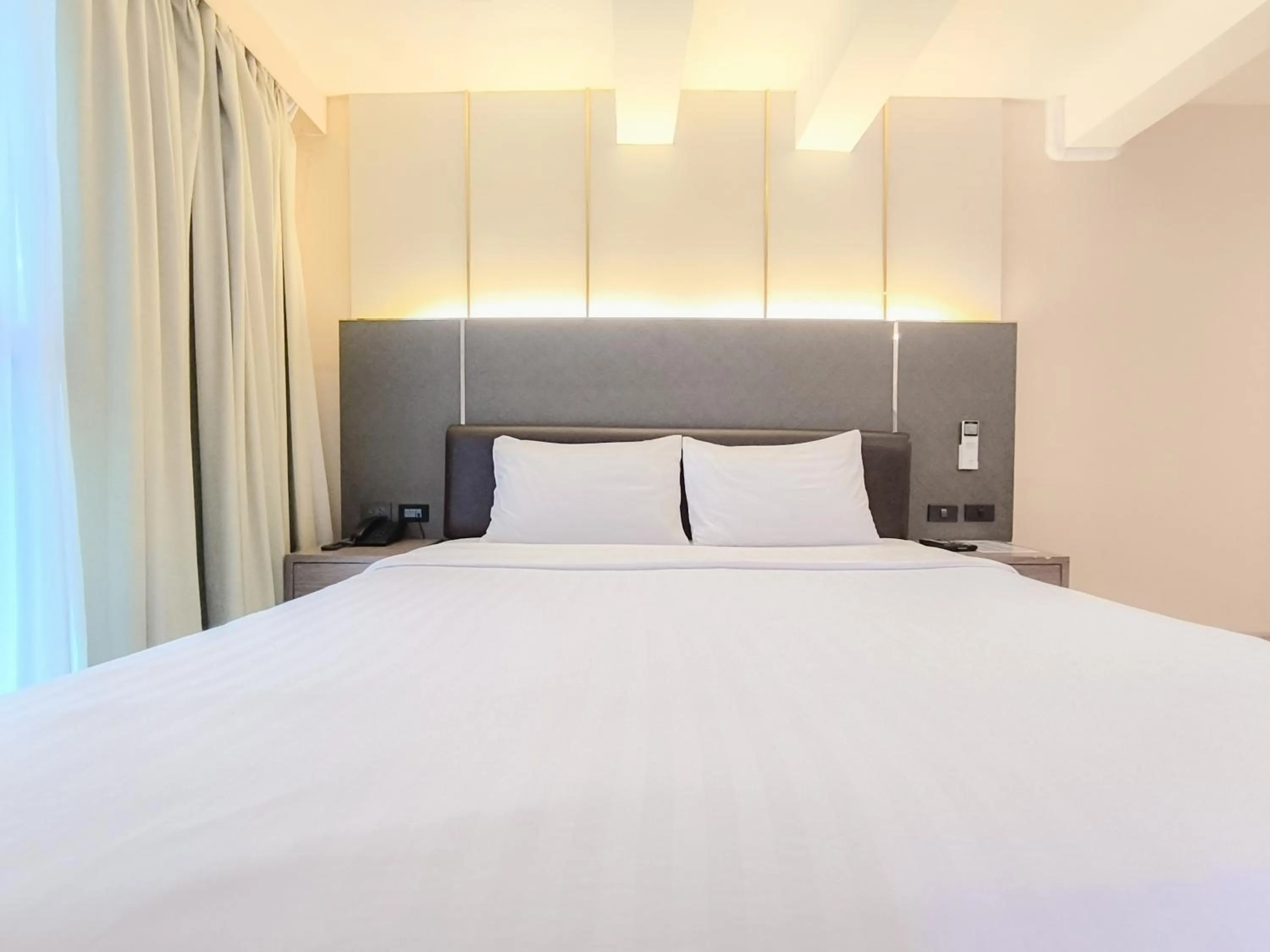 Bed in Citin Sukhumvit 11 Nana Bangkok by Compass Hospitality