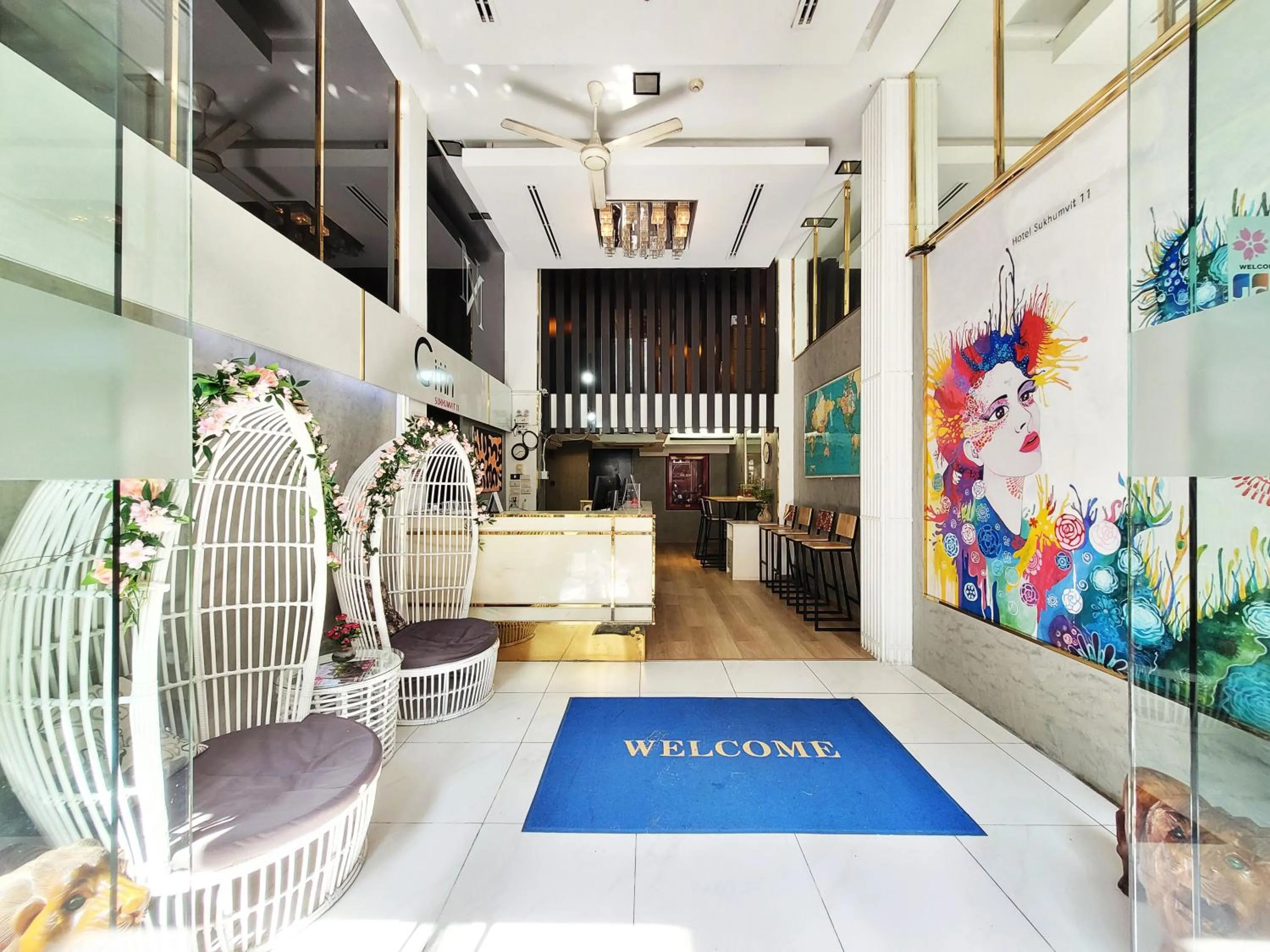 Lobby or reception in Citin Sukhumvit 11 Nana Bangkok by Compass Hospitality