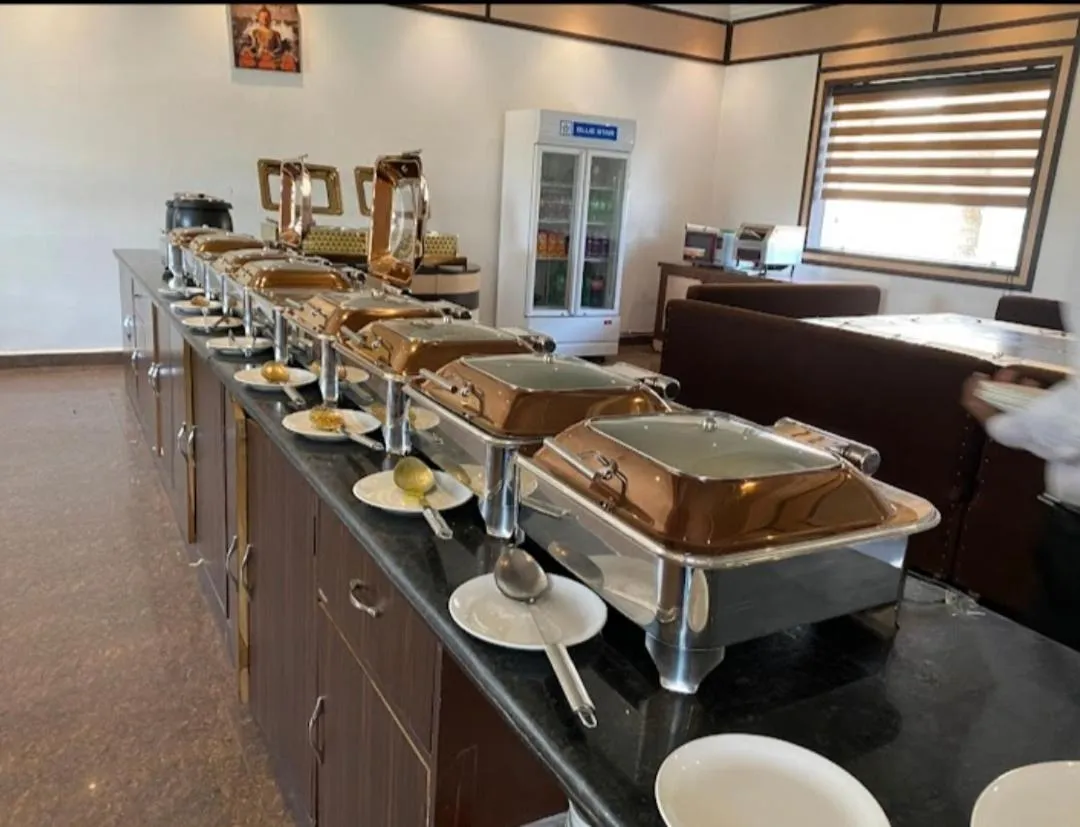 Food and drinks in Niranjana Hotel Bodhgaya