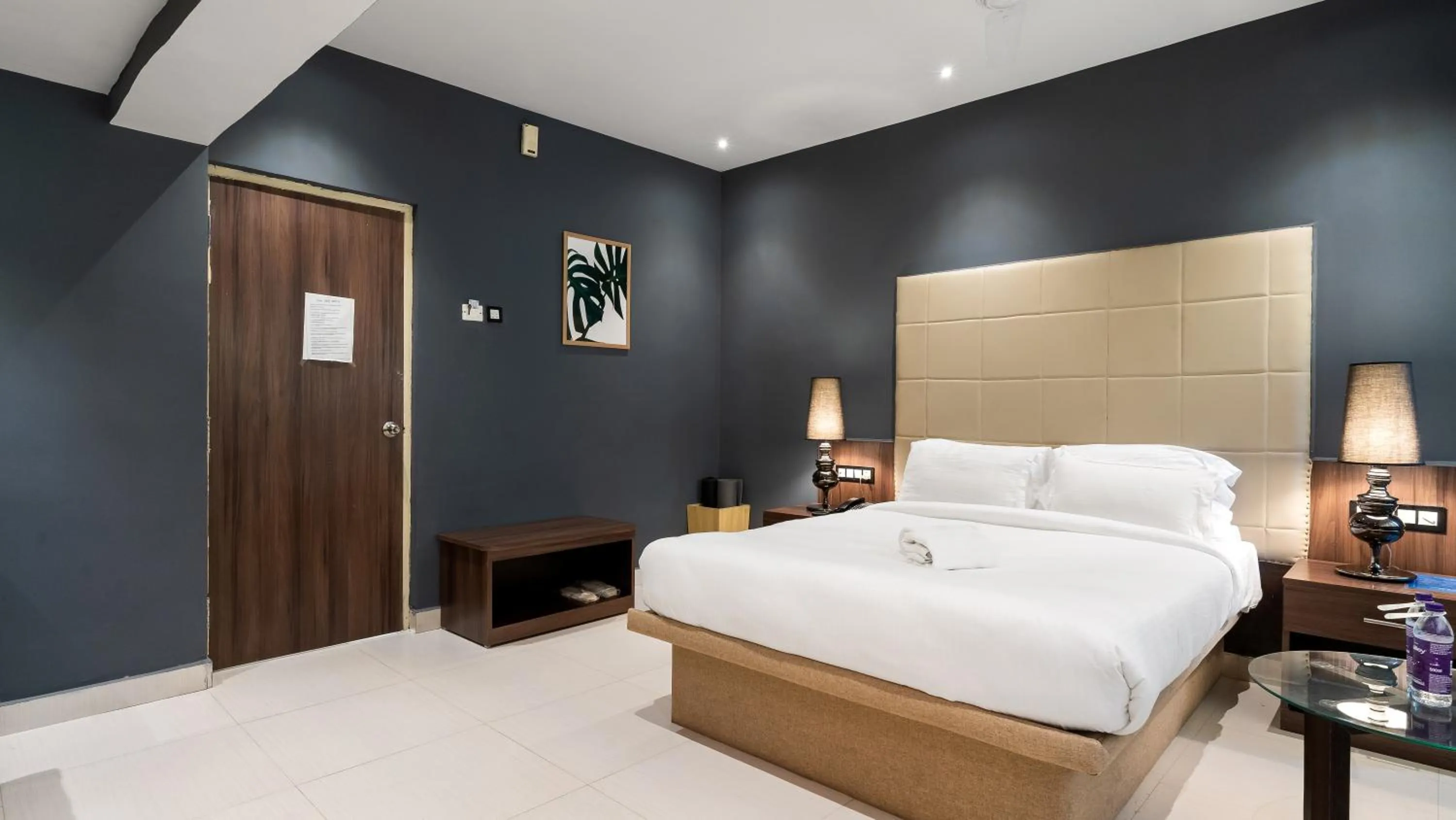 Bed in Niranjana Hotel Bodhgaya