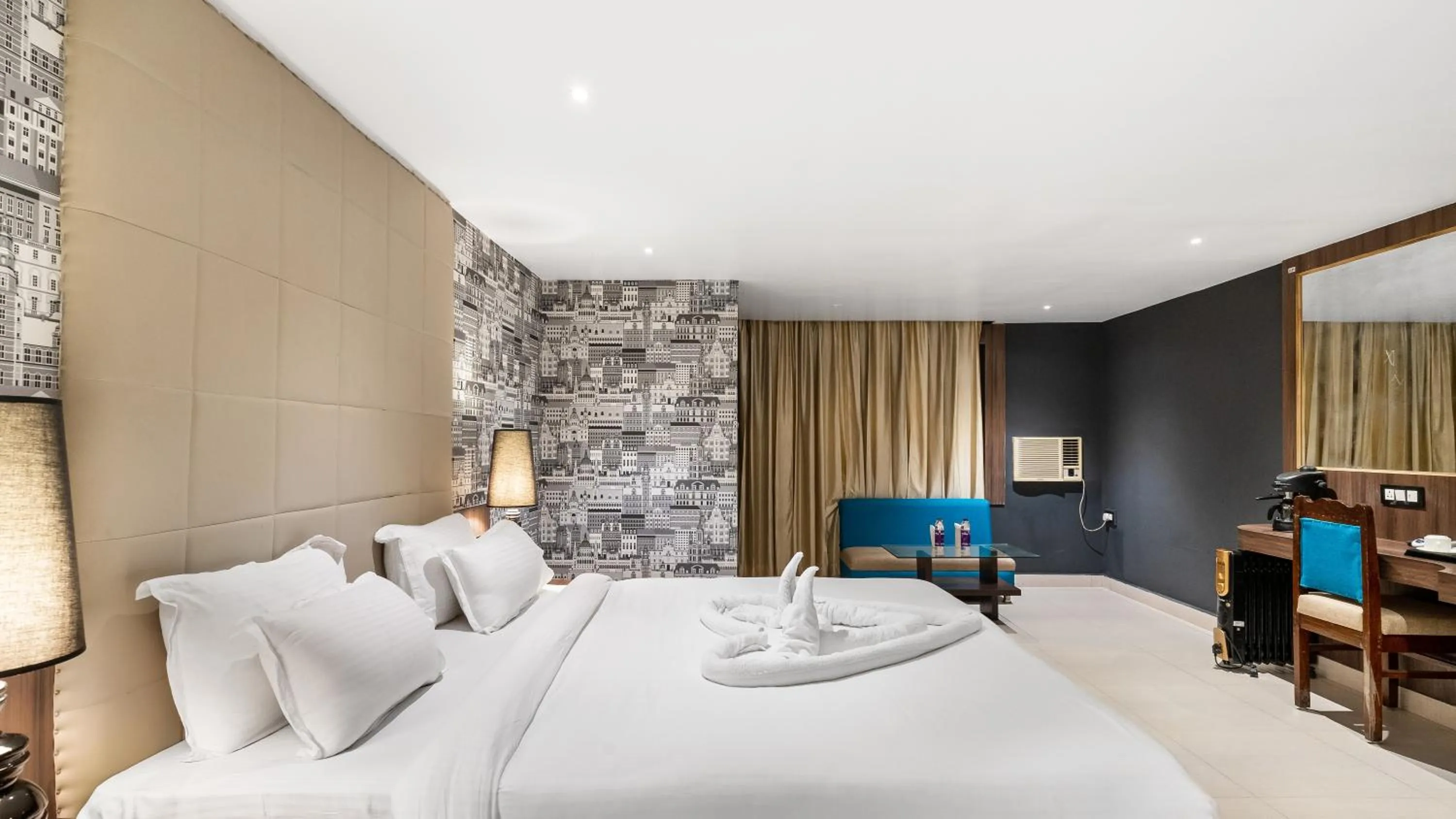 Bed in Niranjana Hotel Bodhgaya