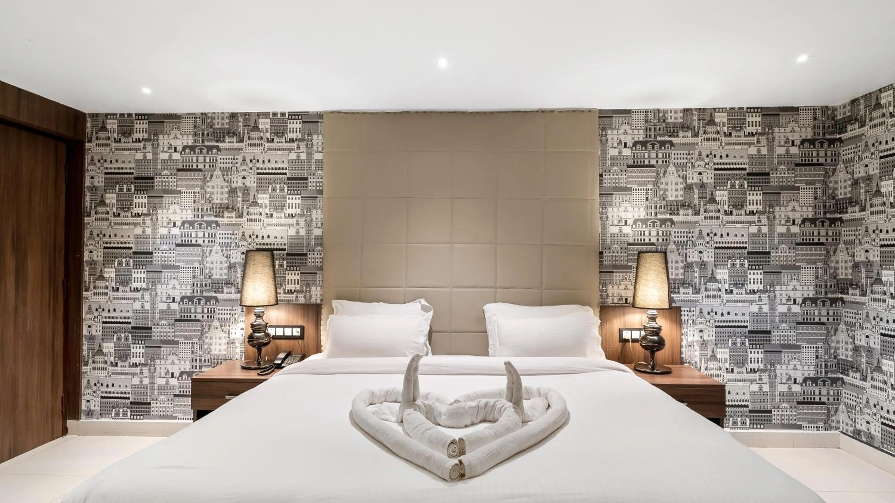 Bed in Niranjana Hotel Bodhgaya