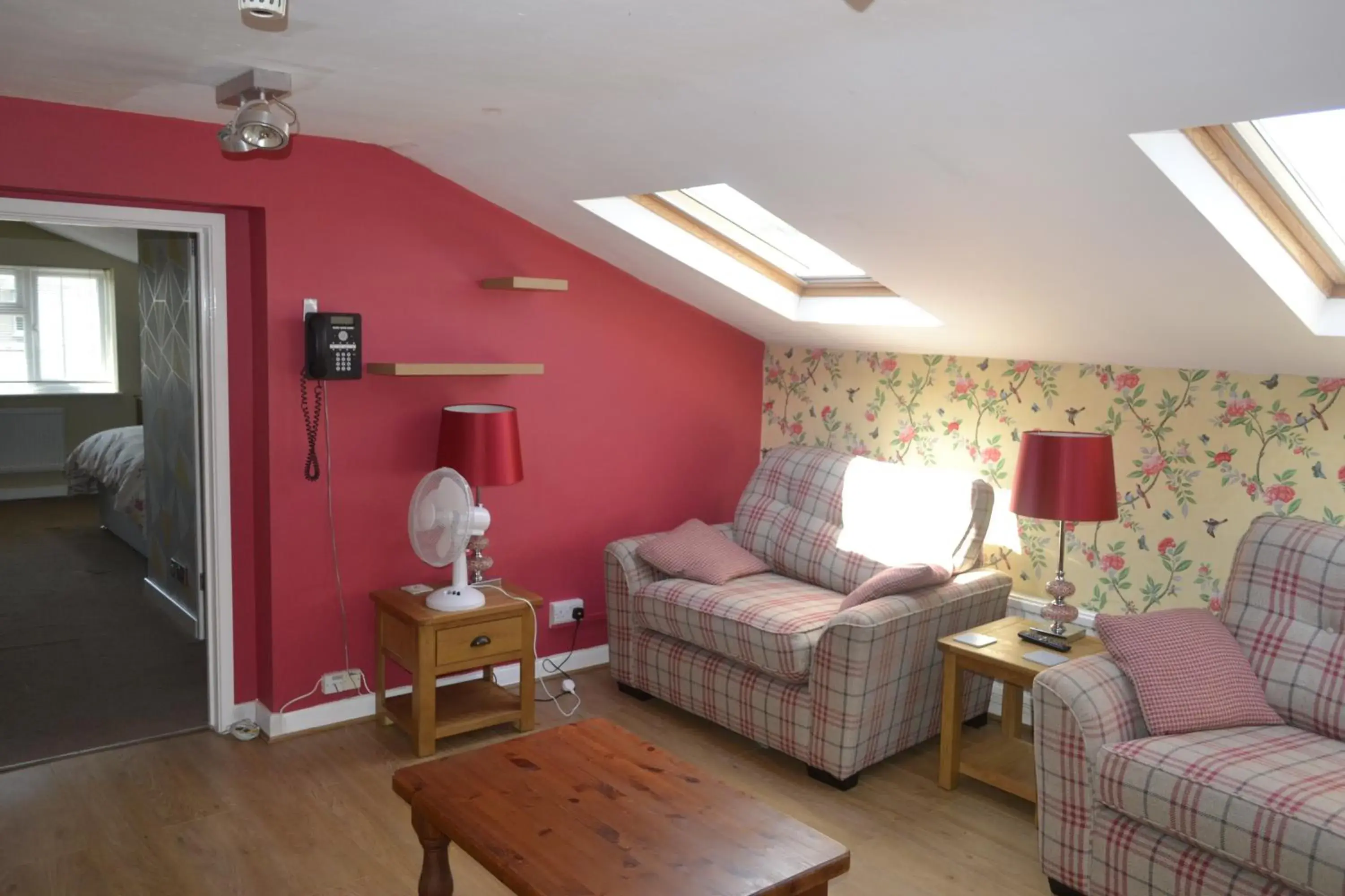 Apartment with Shower in The Lawns Tea Room and B&B Apartment with Shower in The Lawns Tea Room and B&B