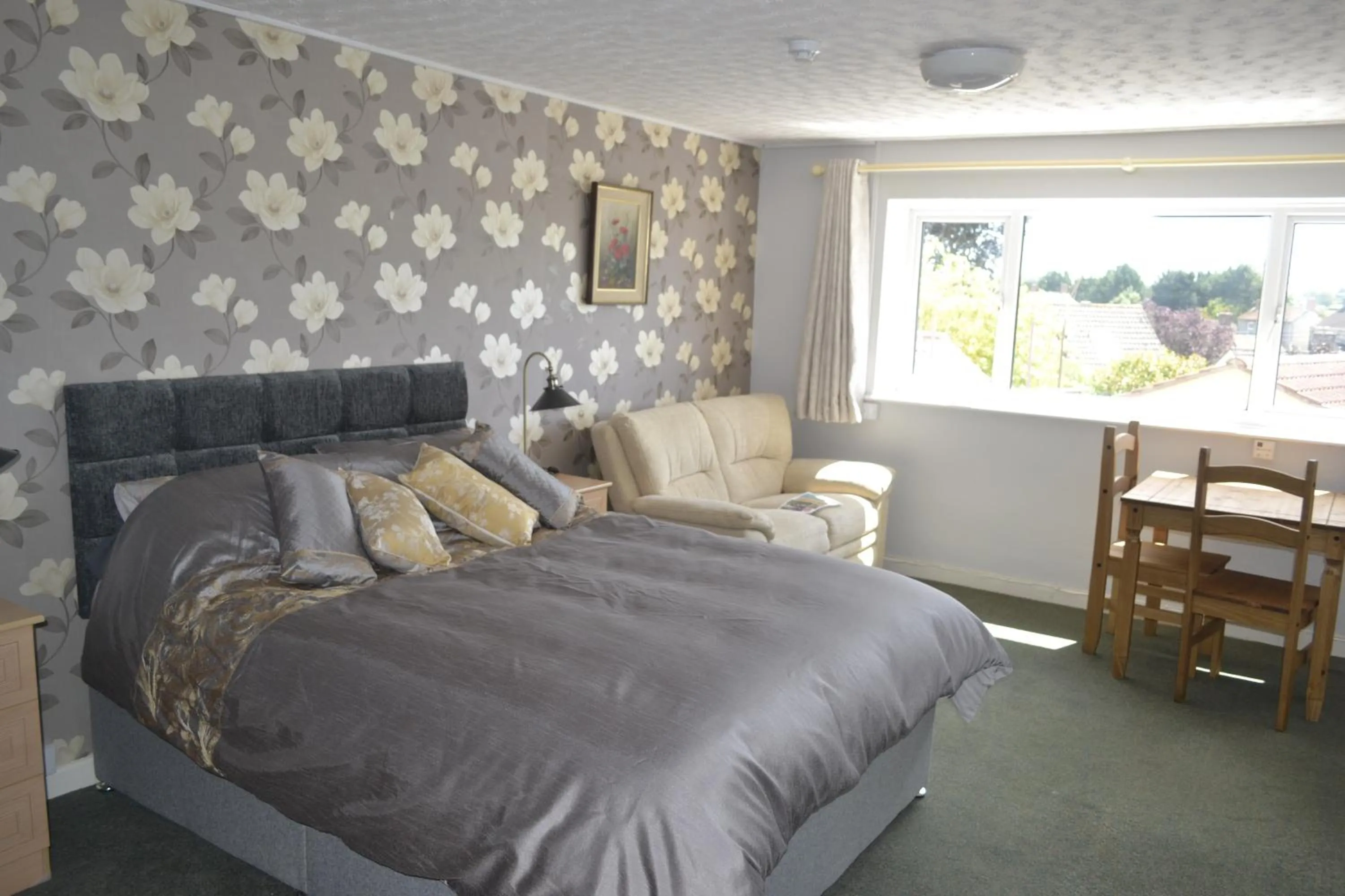 Bedroom, Bed in The Lawns Tea Room and B&B