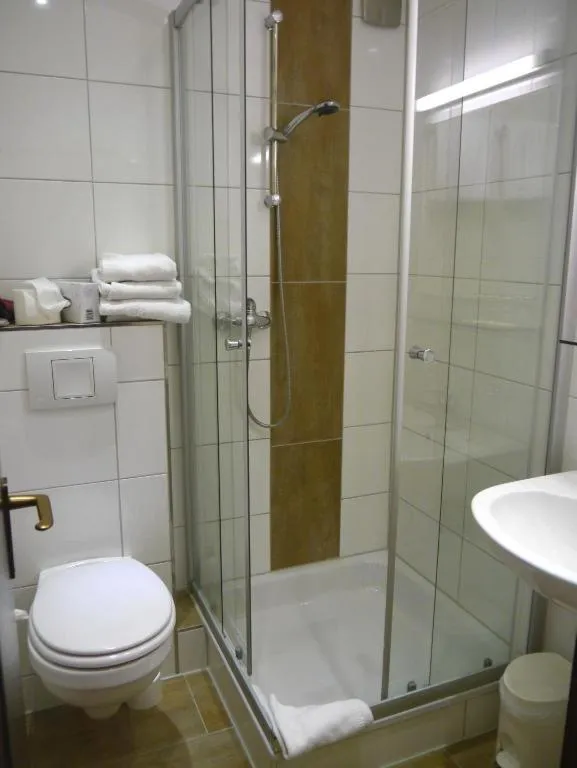 Bathroom in Hotel und Weingut Karlsmühle