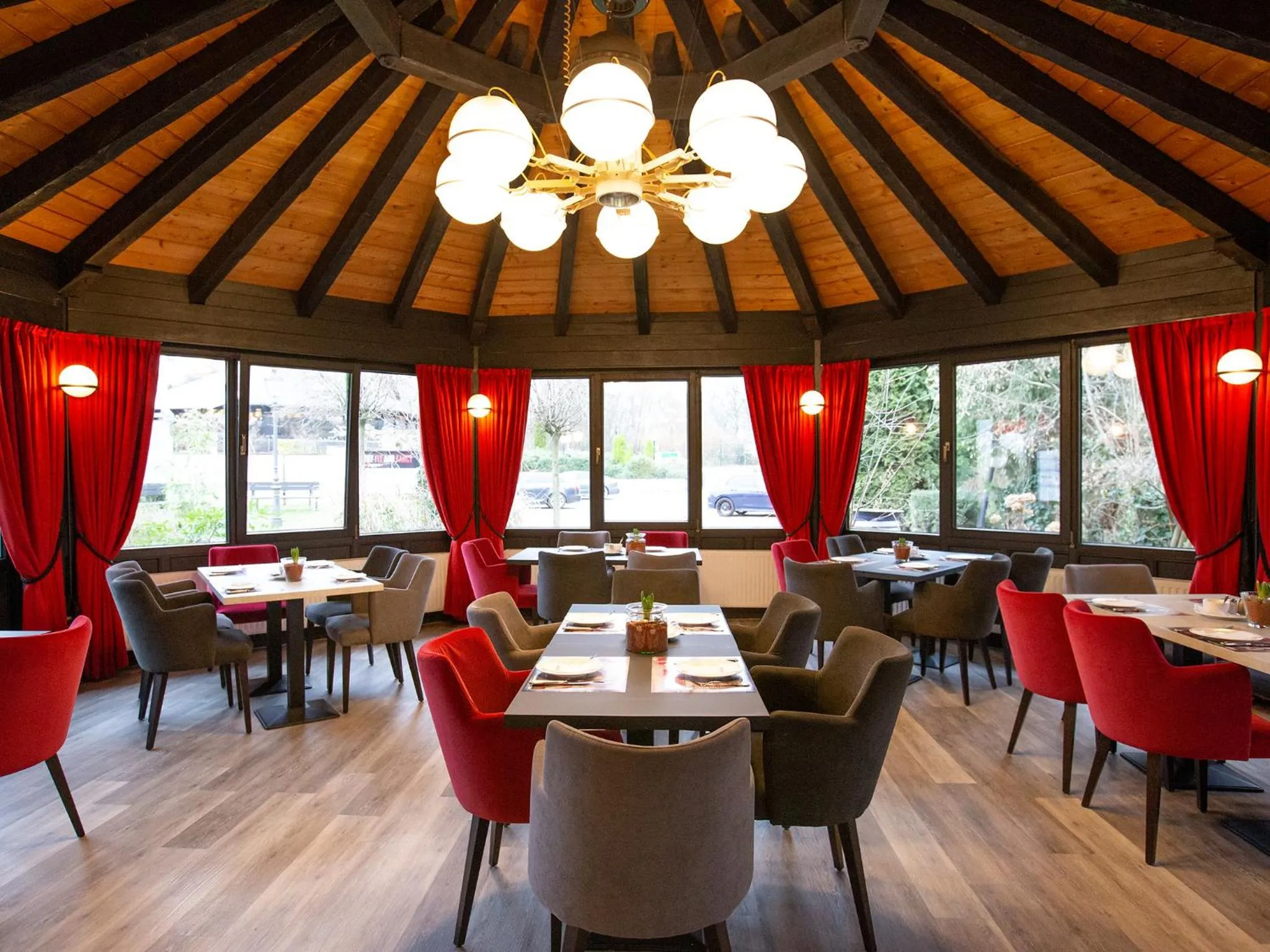 Breakfast in DORMERO Hotel Düsseldorf