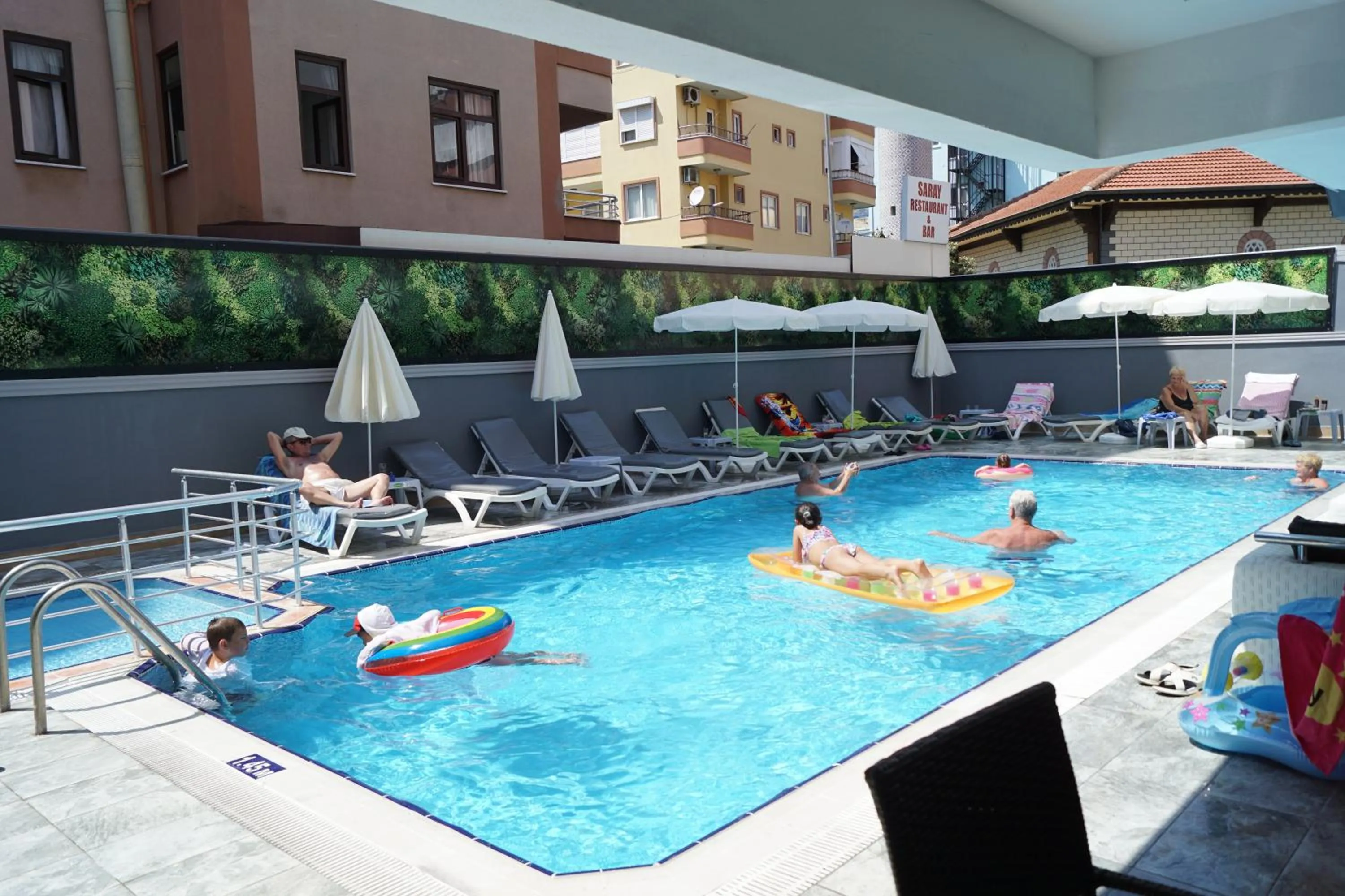 Swimming pool in Aslan Sand & City Hotel