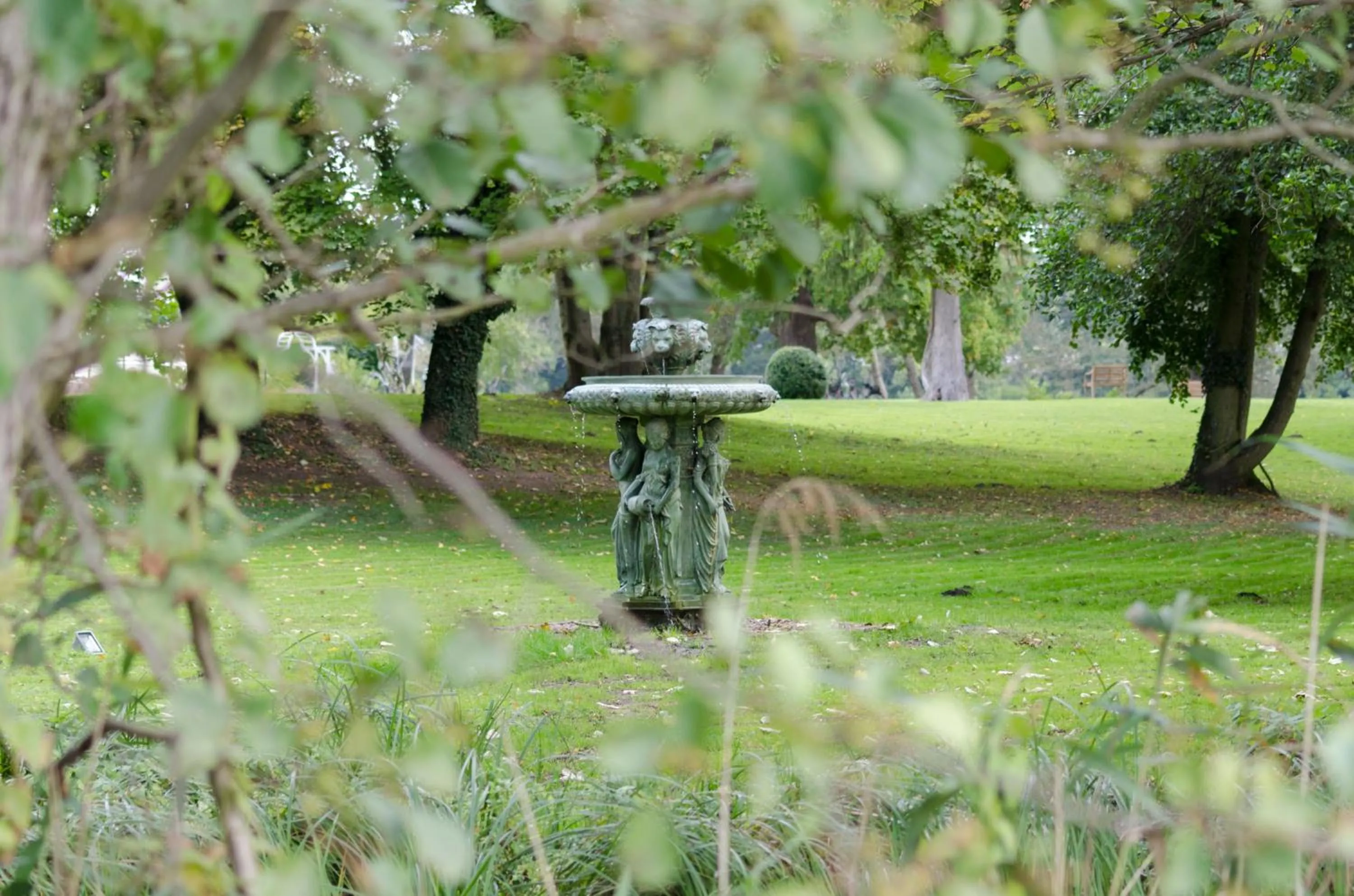 Garden in Seeschloss Schorssow