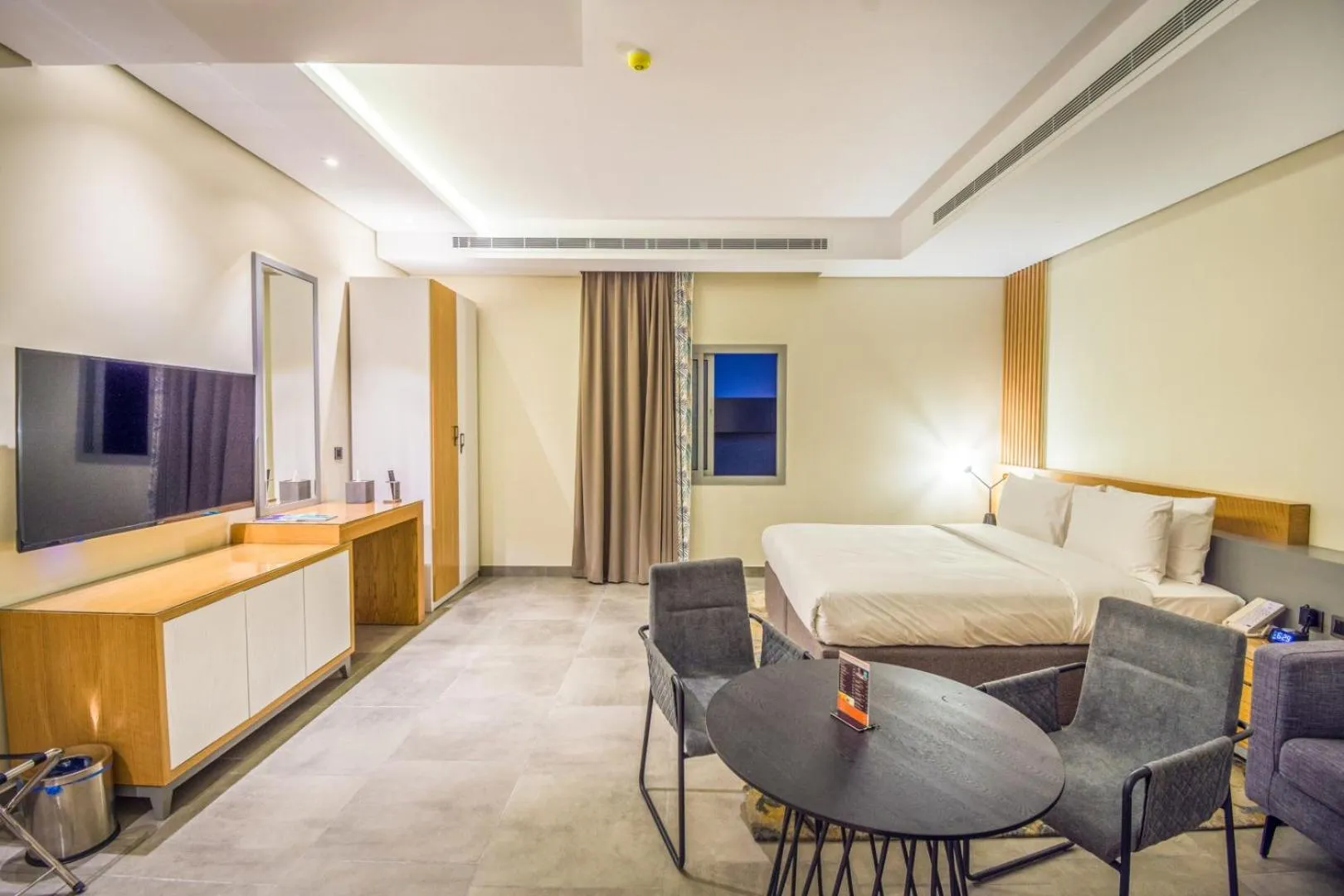 Photo of the whole room in Ewaa Express Hotel - Al Rawda