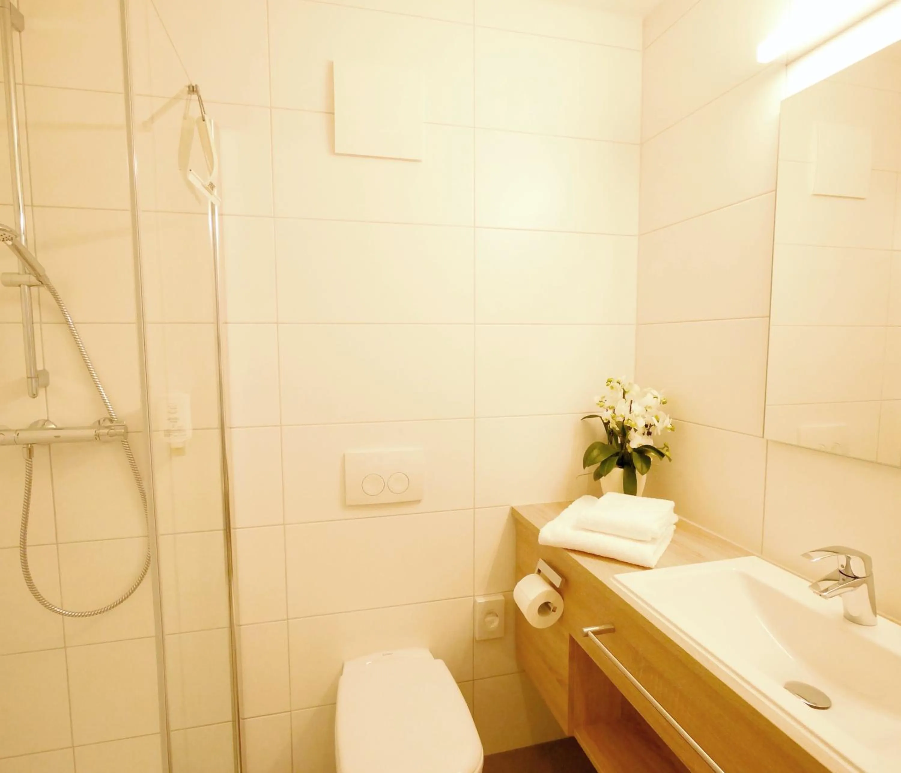 Bathroom in KELKO 1A Hotel